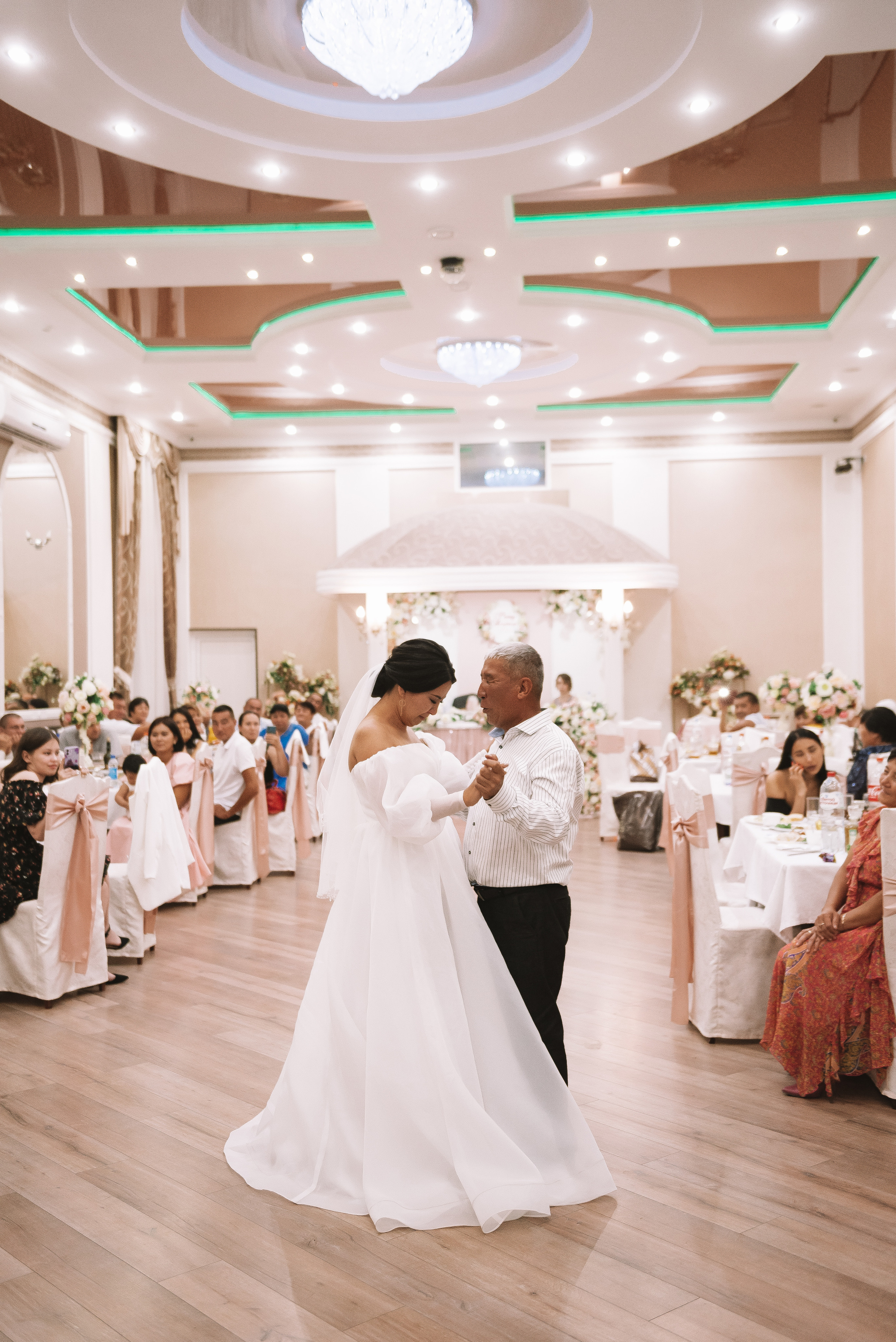 Айгерим + Рашид. Свадебный и семейный фотограф в Волгограде Олеся Лисицкая