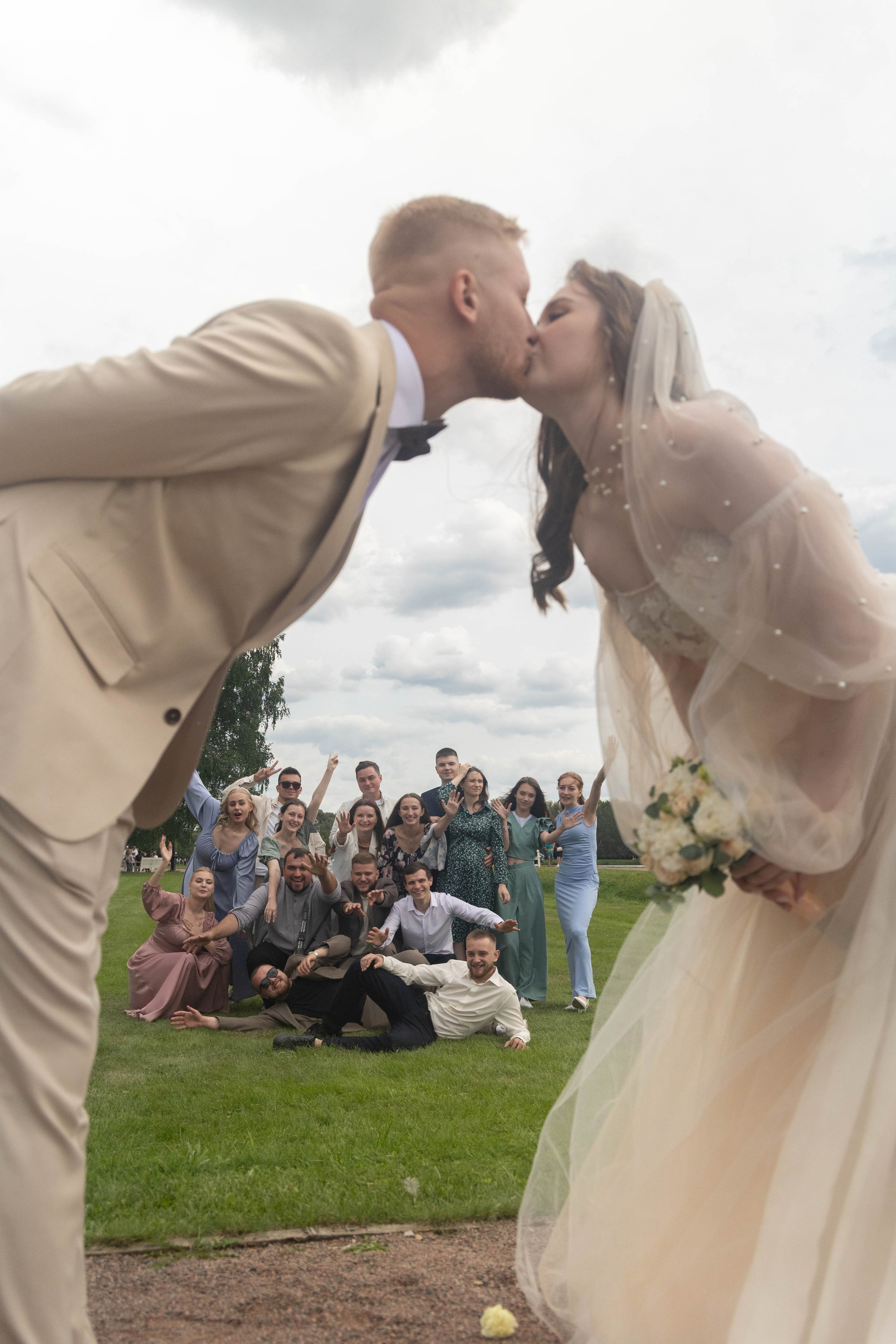 Свадебная фотосессия свадебный фотограф Татьяна Марсуверских свадебная фотопрогулка Москва Жуковский. Фотограф для маркетплейсов, фотоуслуги в Жуковском Татьяна Марсуверских