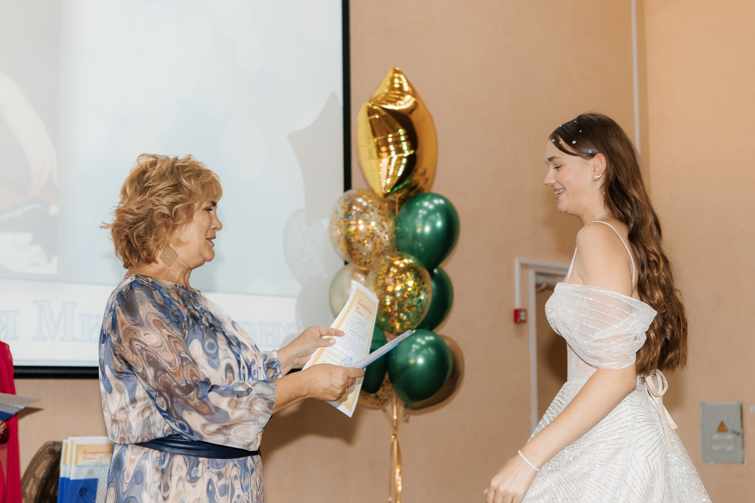 Выпускной Гимназия 12 2024 г. Свадебный и портретный Фотограф в Липецке Дмитрий Котюков