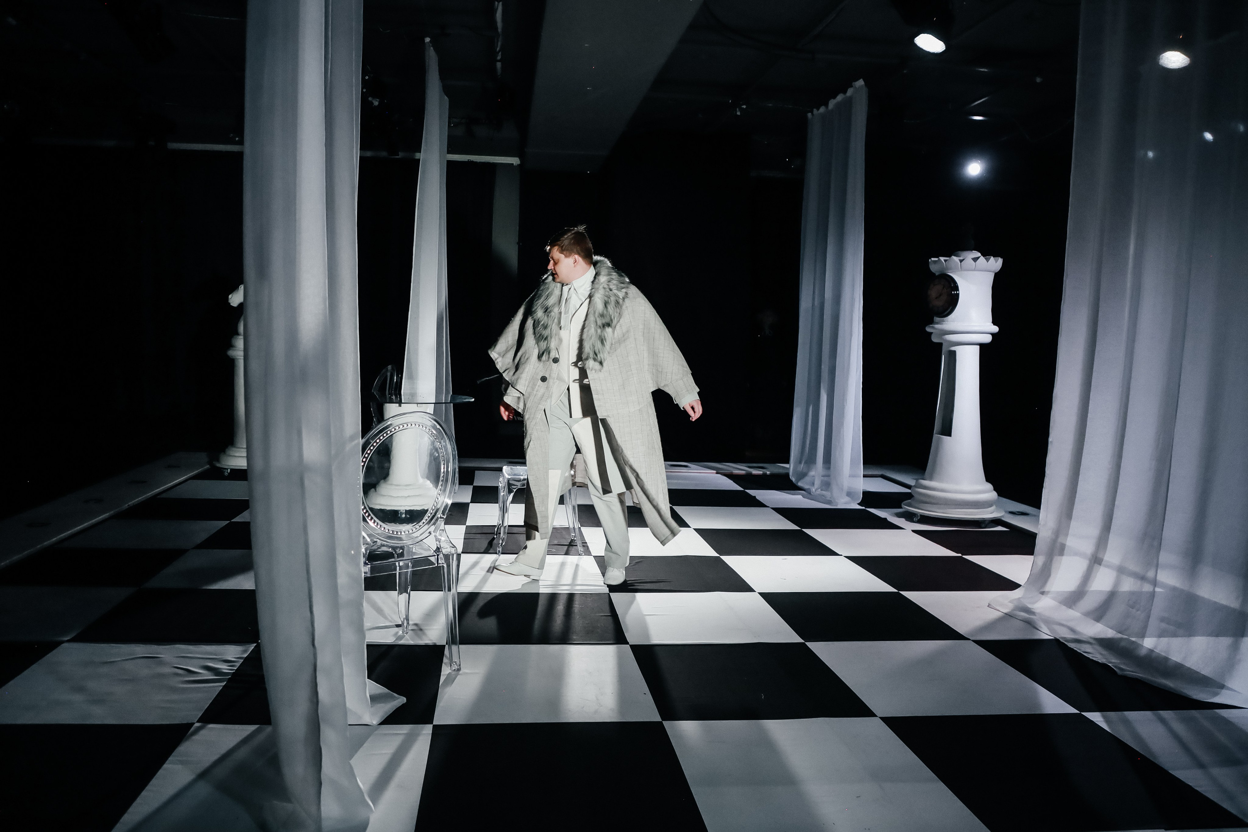 «Дядюшкин сон». Молодёжный театр алтая. Режиссер Дарья Камошина. Фоторепортаж. Театральная фотосъёмка