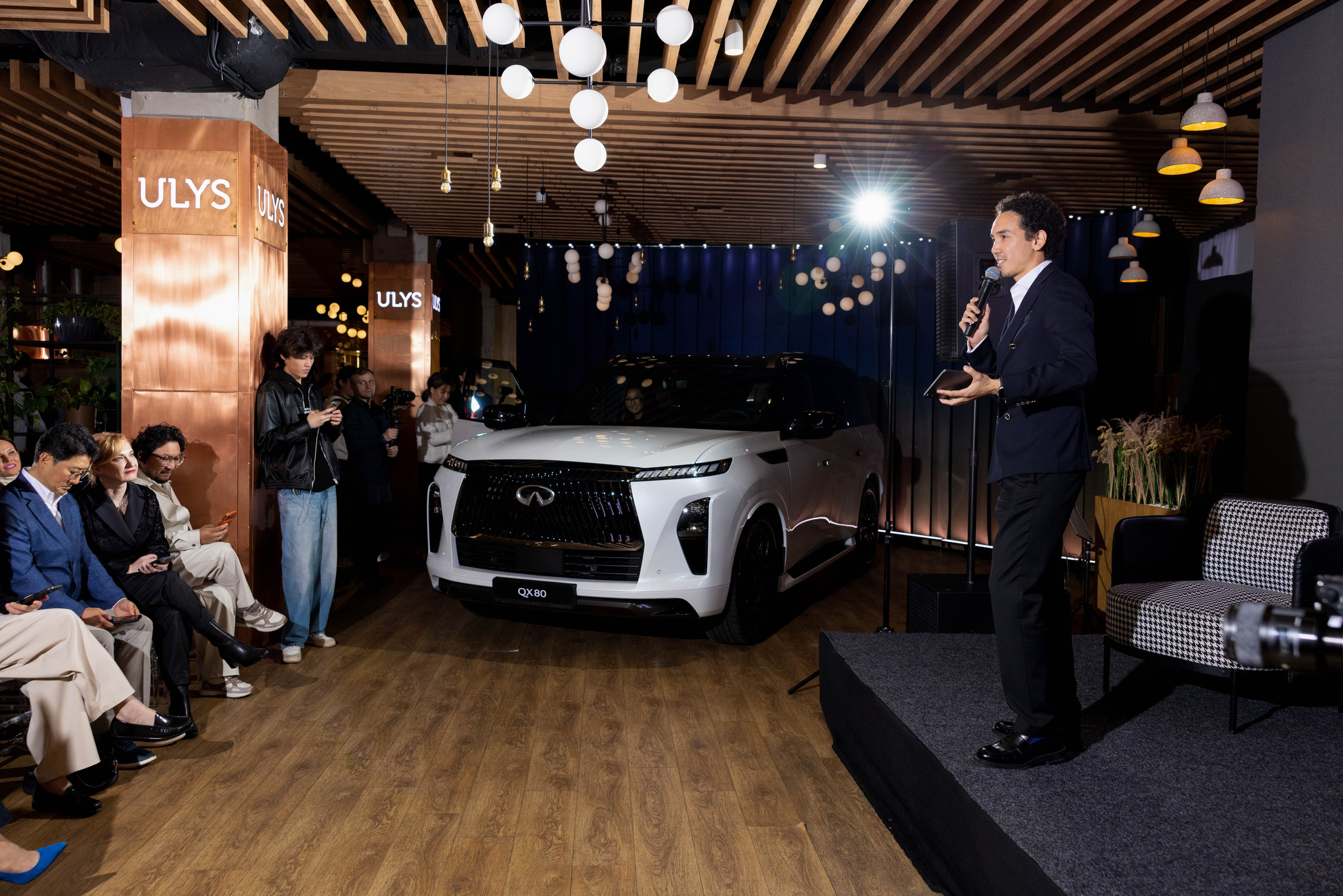 QX80 INFINITI. Кристина Шнайдер репортажный фотограф Алматы