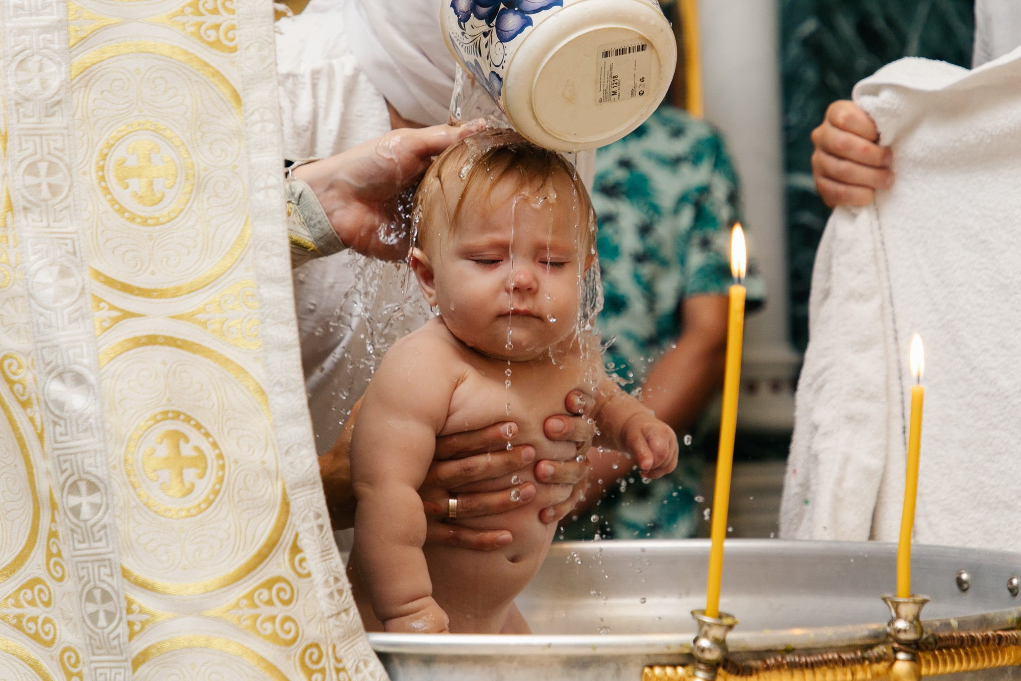 Крещение малышки в Никольском Морском соборе, г. Кронштадт, лучшие храмы для крещения, где крестить в спб, как записаться на крещение, сколько стоит крещение питре, как покреститься спб, фотограф на крещение