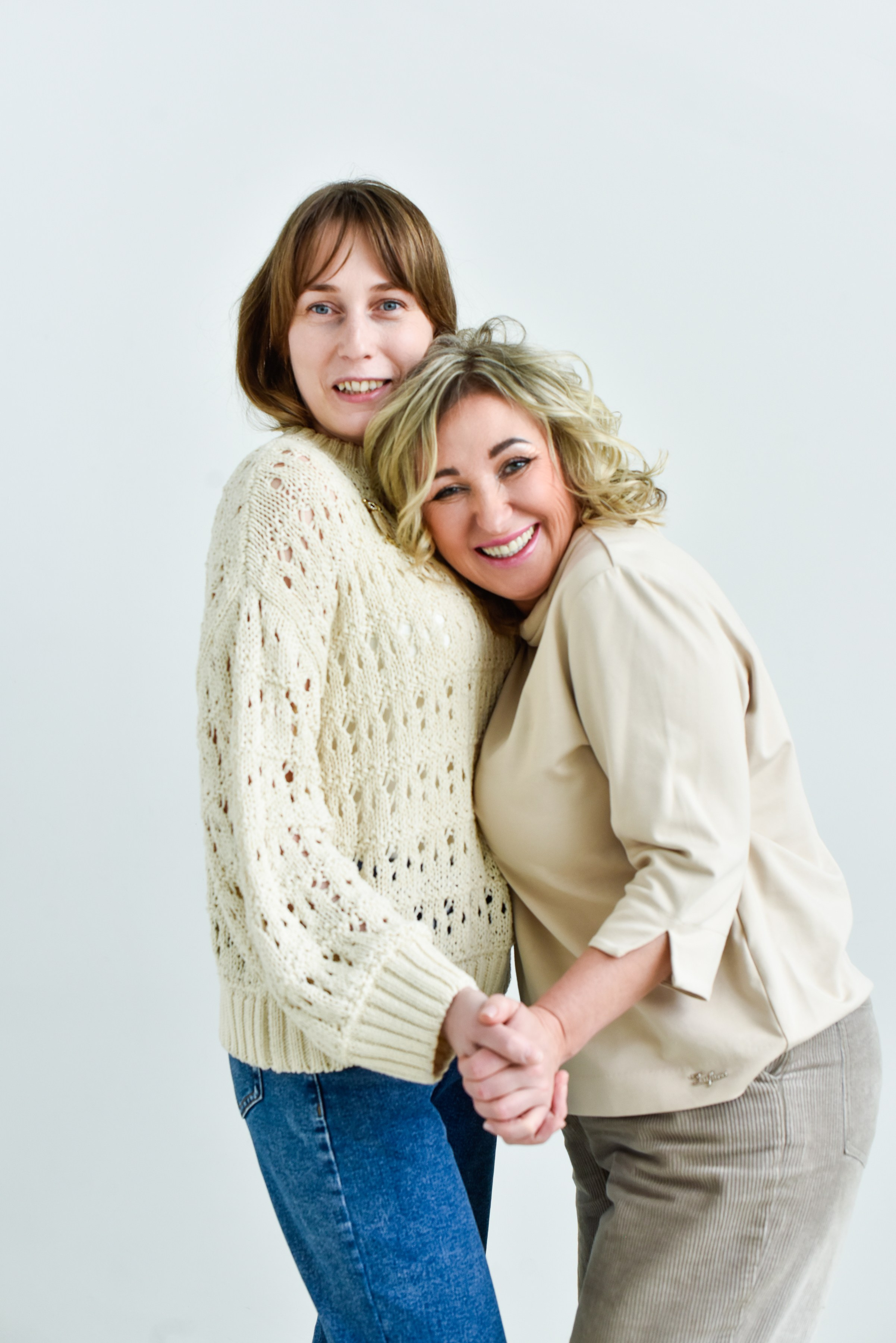 Юля и Алёна