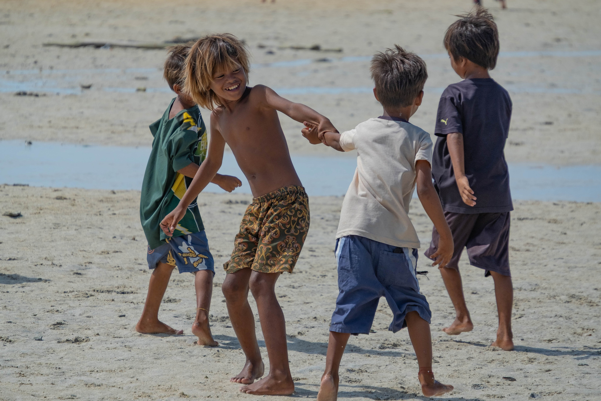 Остров. Цыгане. Фотографии из путешествий