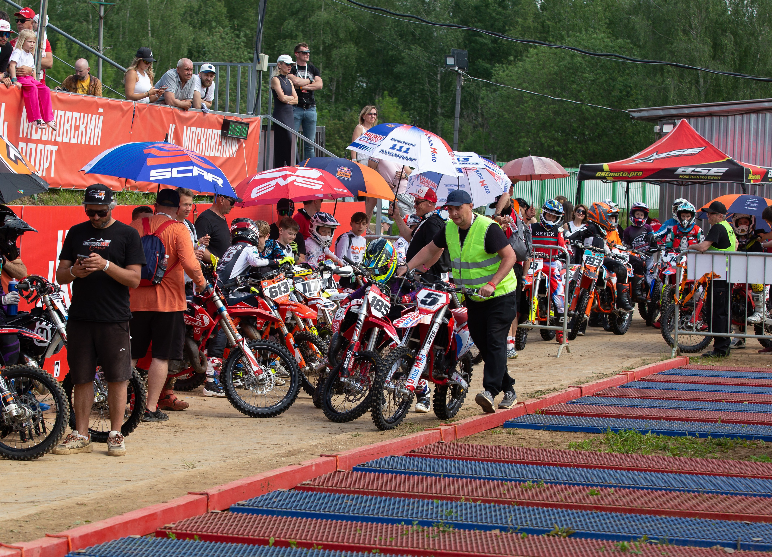 Чемпионат Москвы по суперкроссу 2025. Репортажный фотограф в Москве