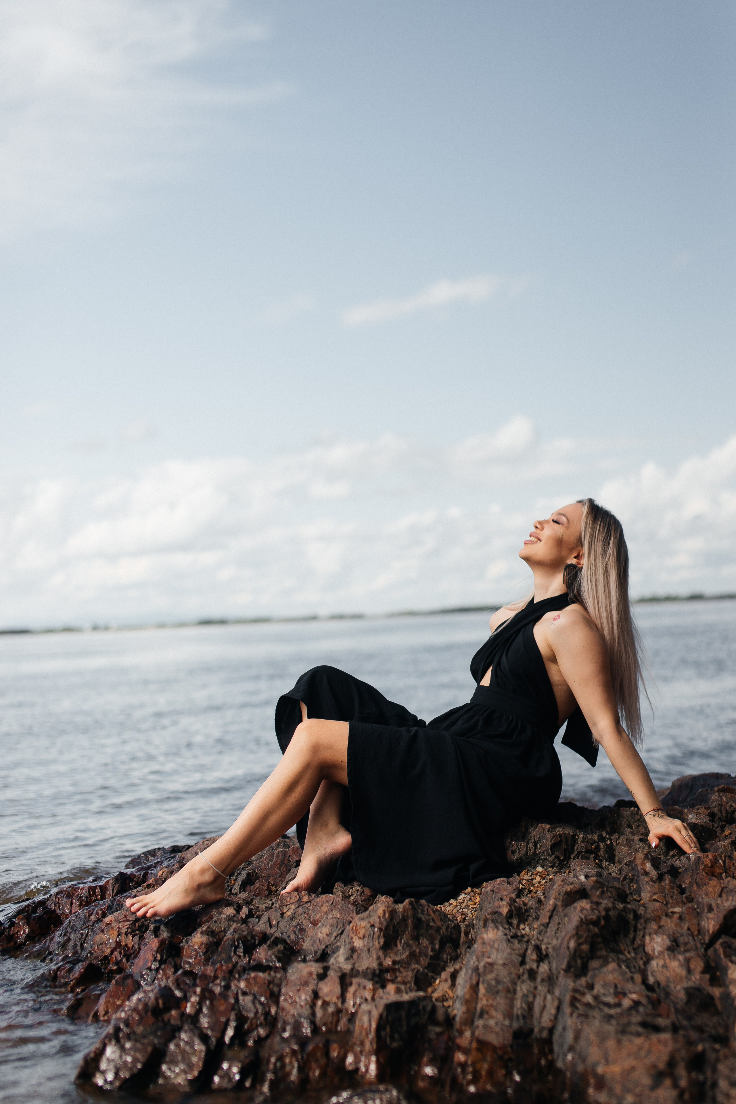 Босиком по скалам. Свадебный и семейный фотограф в Санкт-Петербурге