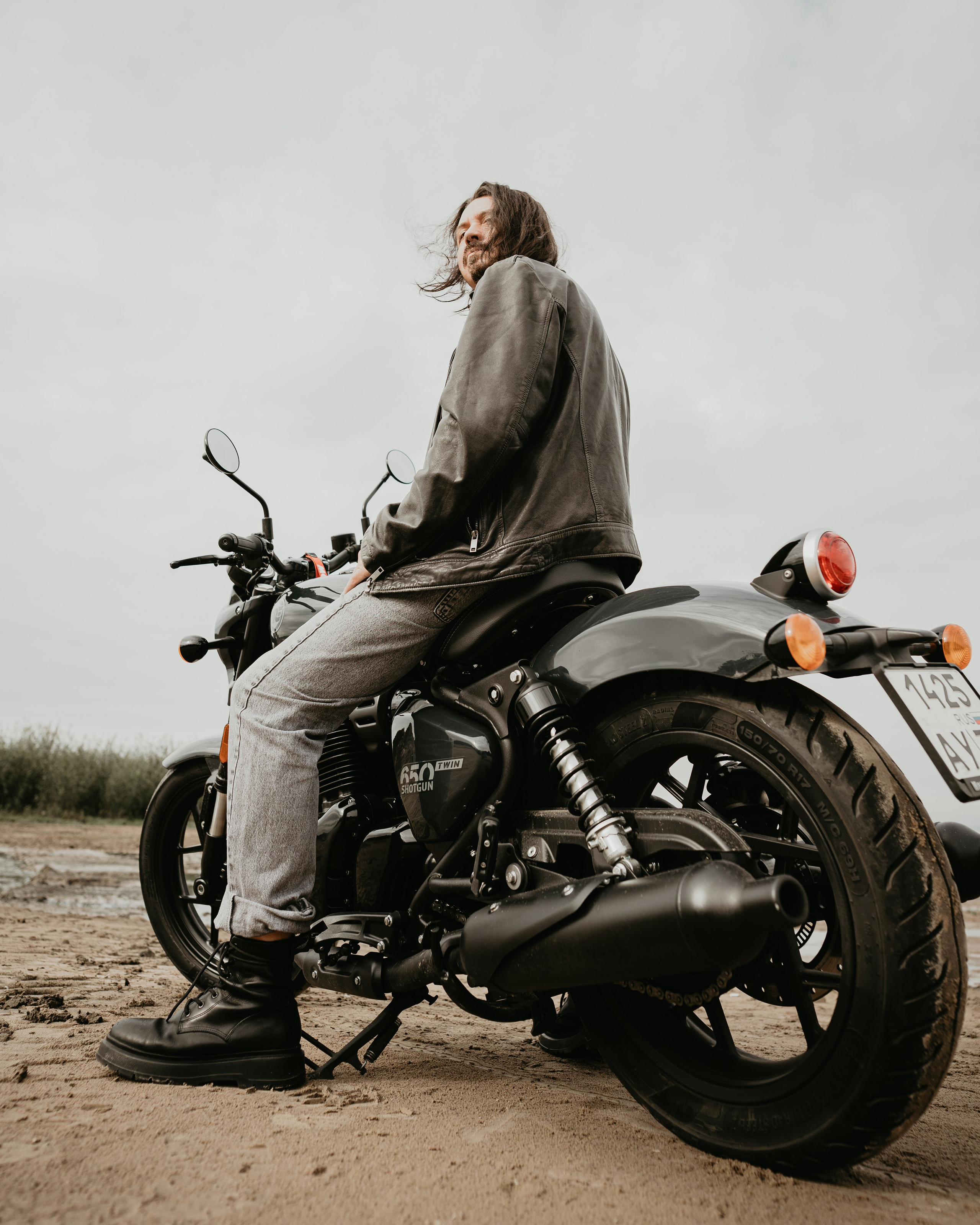 Портретная фотосессия с байкером. Портретный фотограф Санкт-Петербург Арнольд