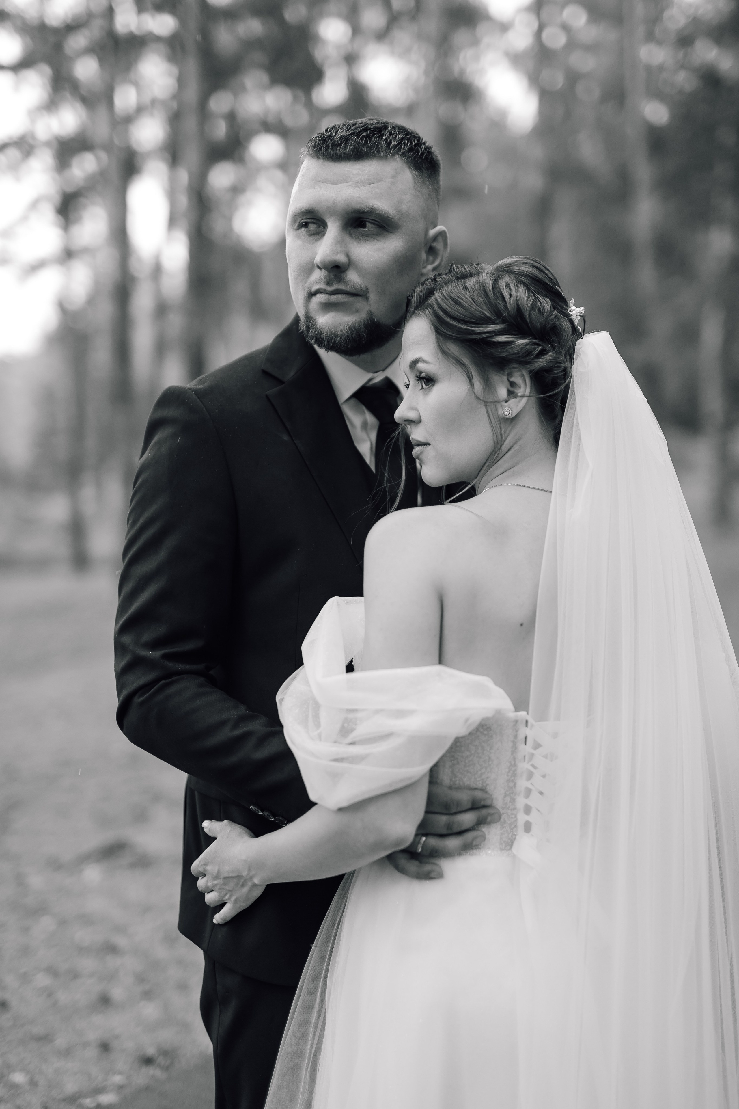 Свадебный день Яны и Максима, прогулка в лесу, Картинная галерея в Тамбове. Свадебный фотограф в Тамбове Павел Четвертков