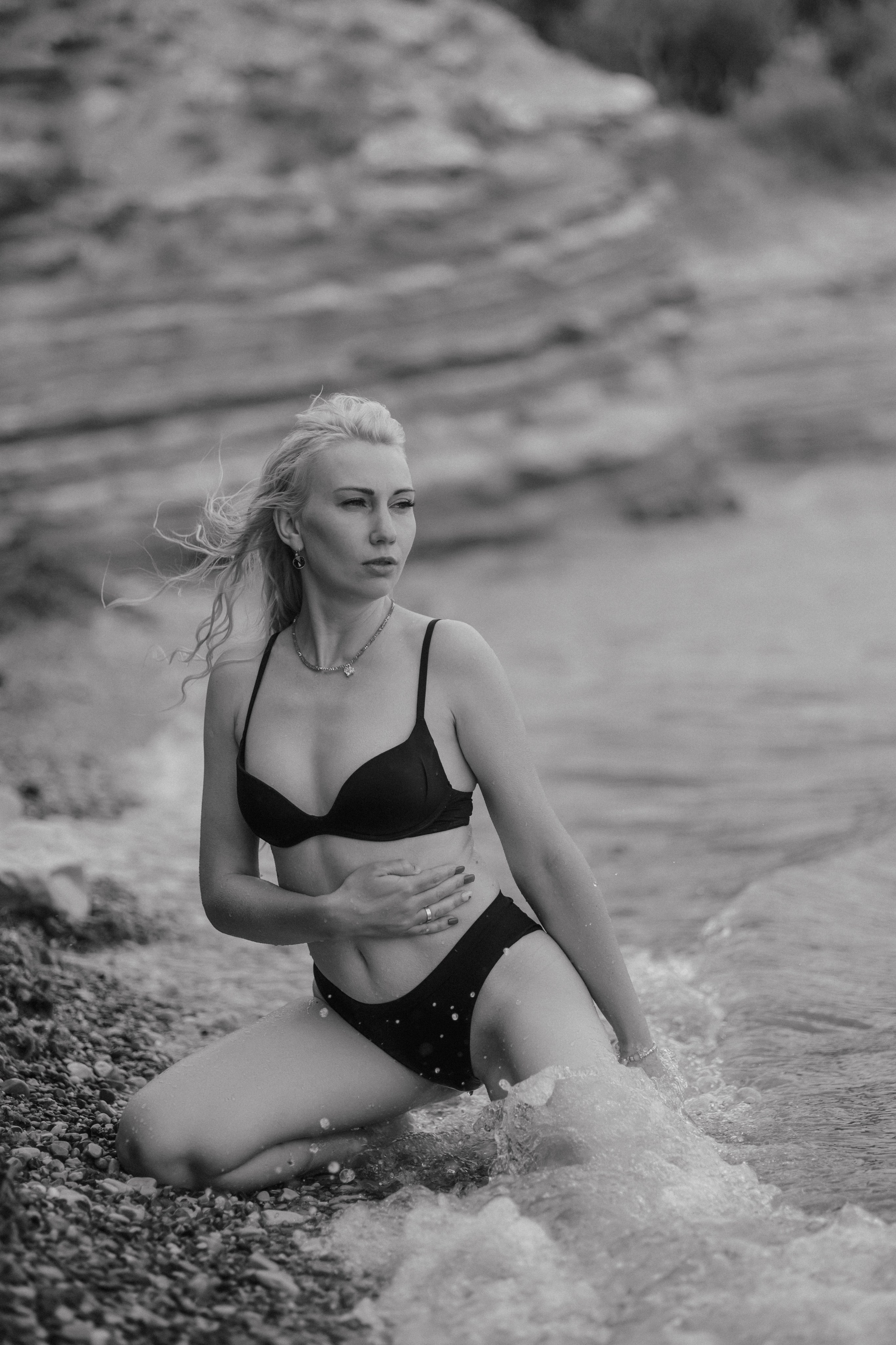 Ветреный рассвет на пляже Метрополь. Семейный и портретный фотограф в Геленджике Любовь Бодрова