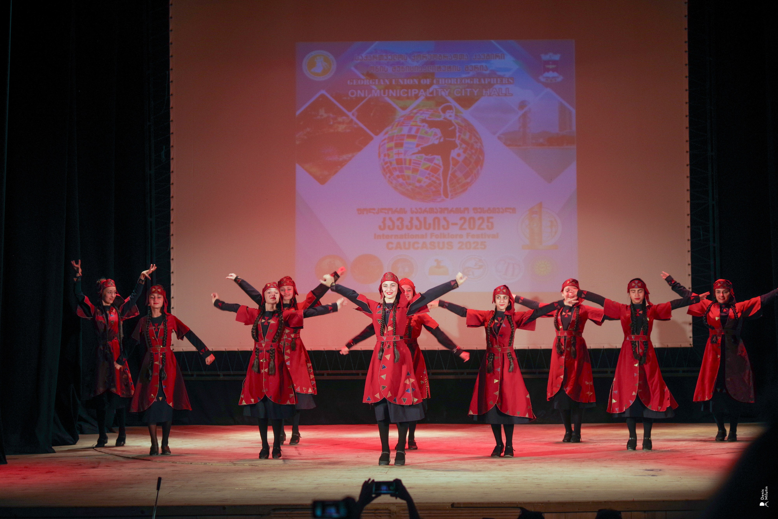 Танцы в прекрасном Они. Портретный фотограф Денис Милютин