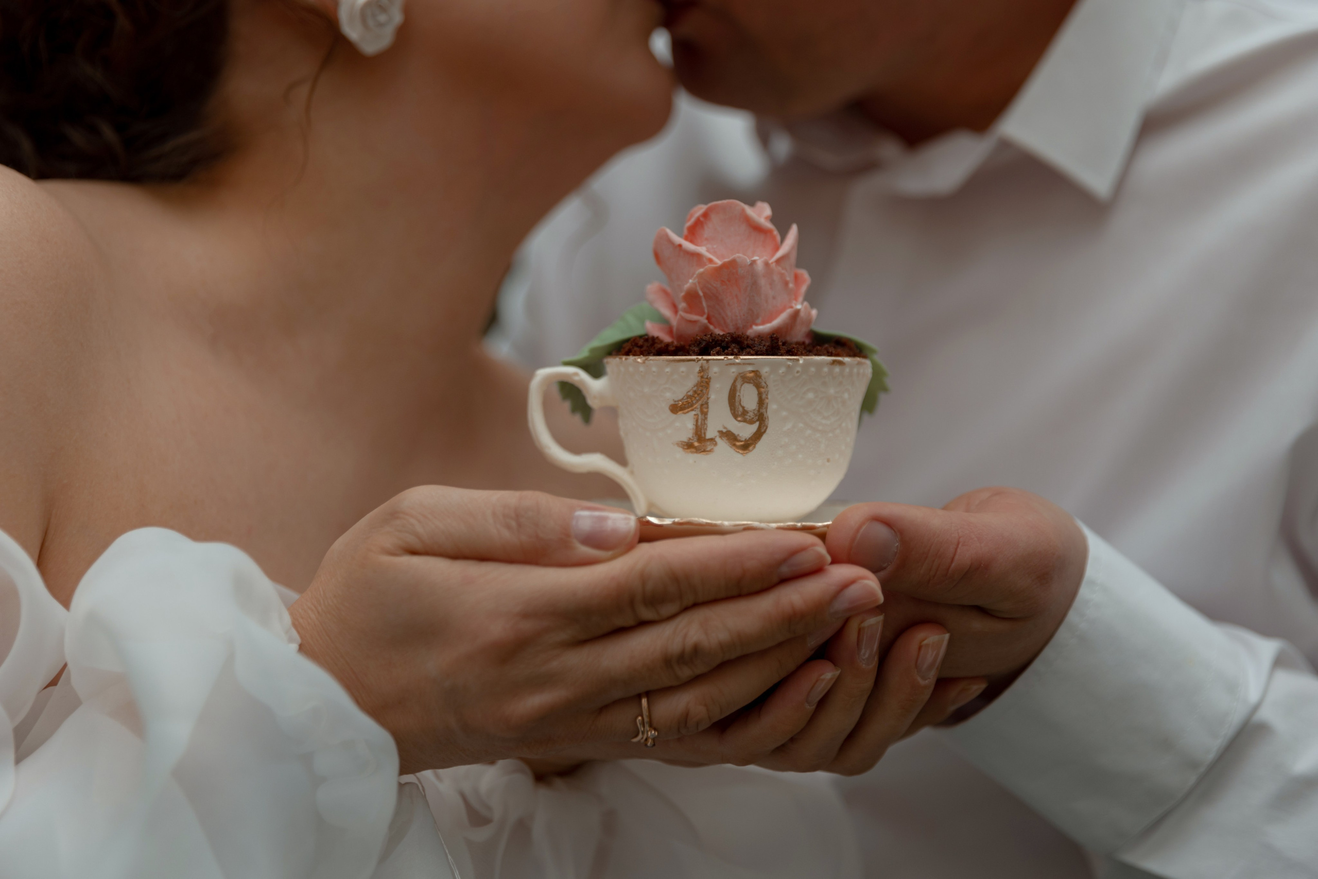 Александра и Тимофей 19 лет вместе. Главная