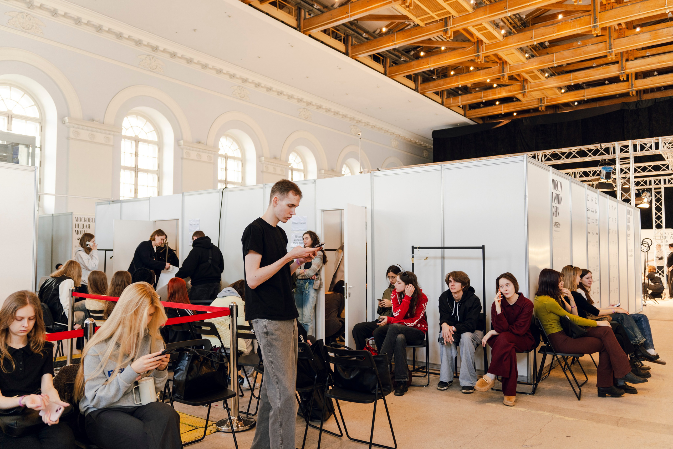 Показ Школы дизайна НИУ ВШЭ на Московской неделе моды. Фотограф в Москве Савкина Евгения