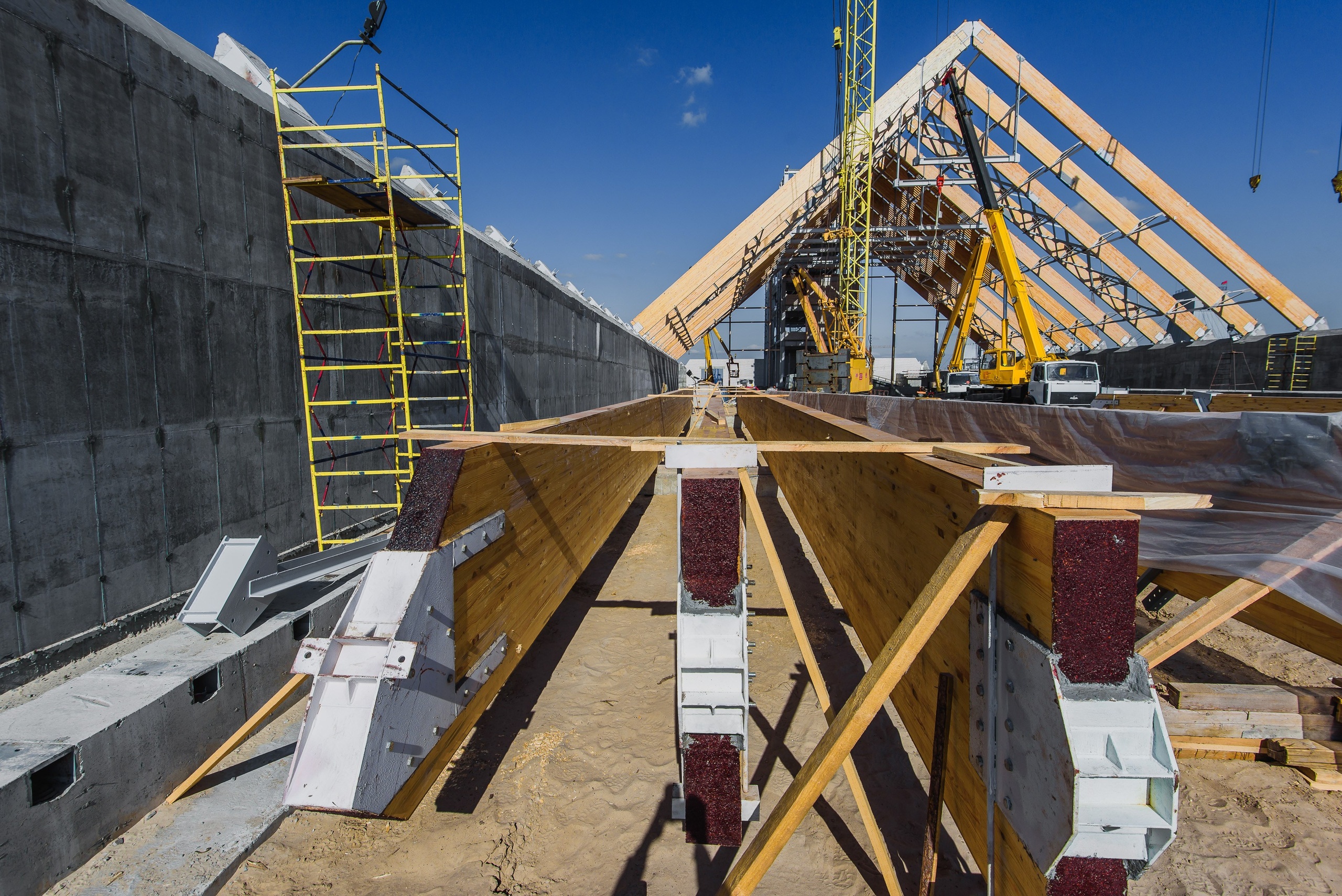 Незавершенное строительство. Фотограф Олег Юршевич Солигорск Минск