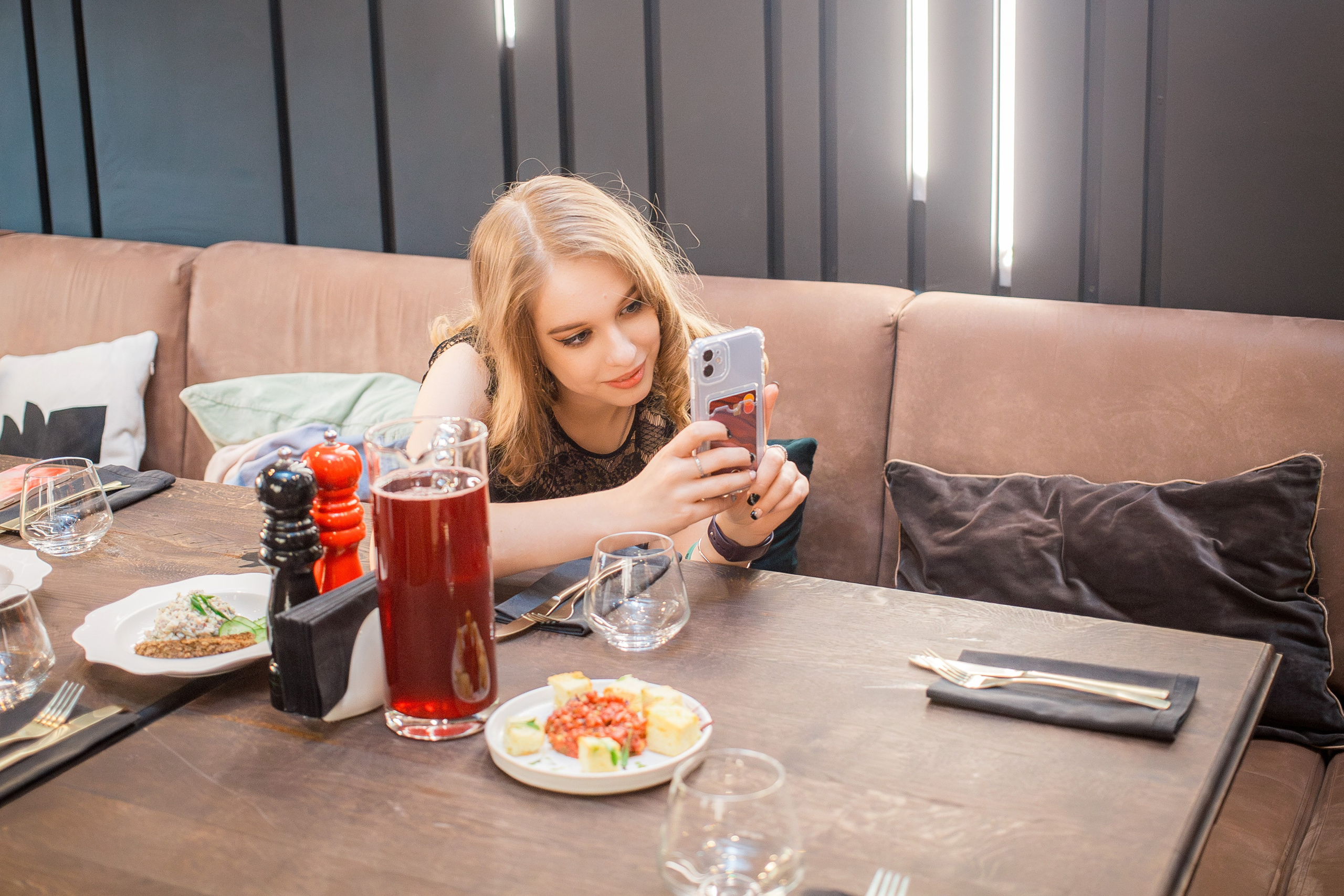 Корпоратив в RIBS. Фотографиня Мария Дикова