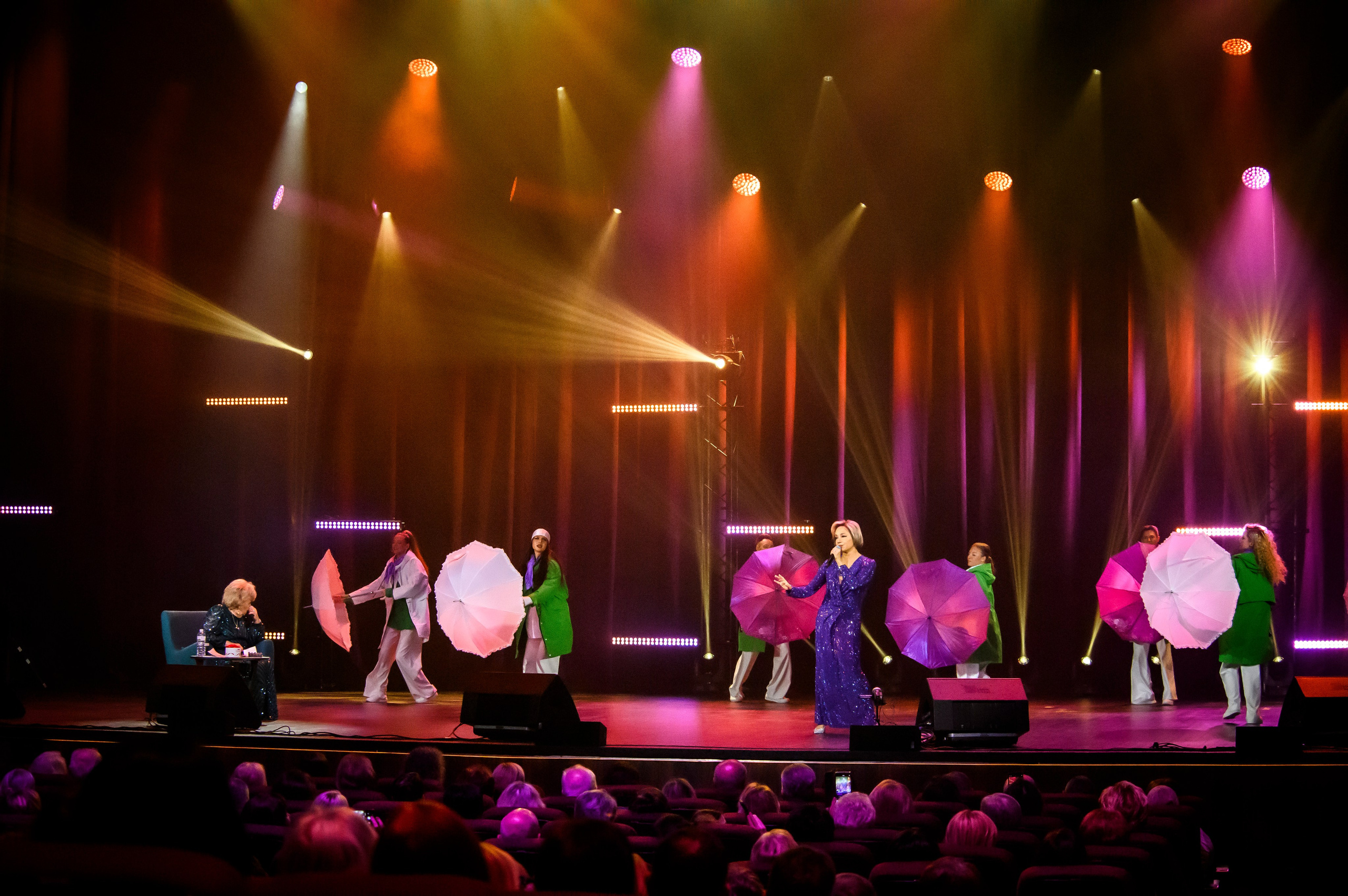 Лариса Рубальская — КЗ «Москва», Остров мечты. Бренд-фотограф для экспертов и блогеров в Москве Влада Горбовская