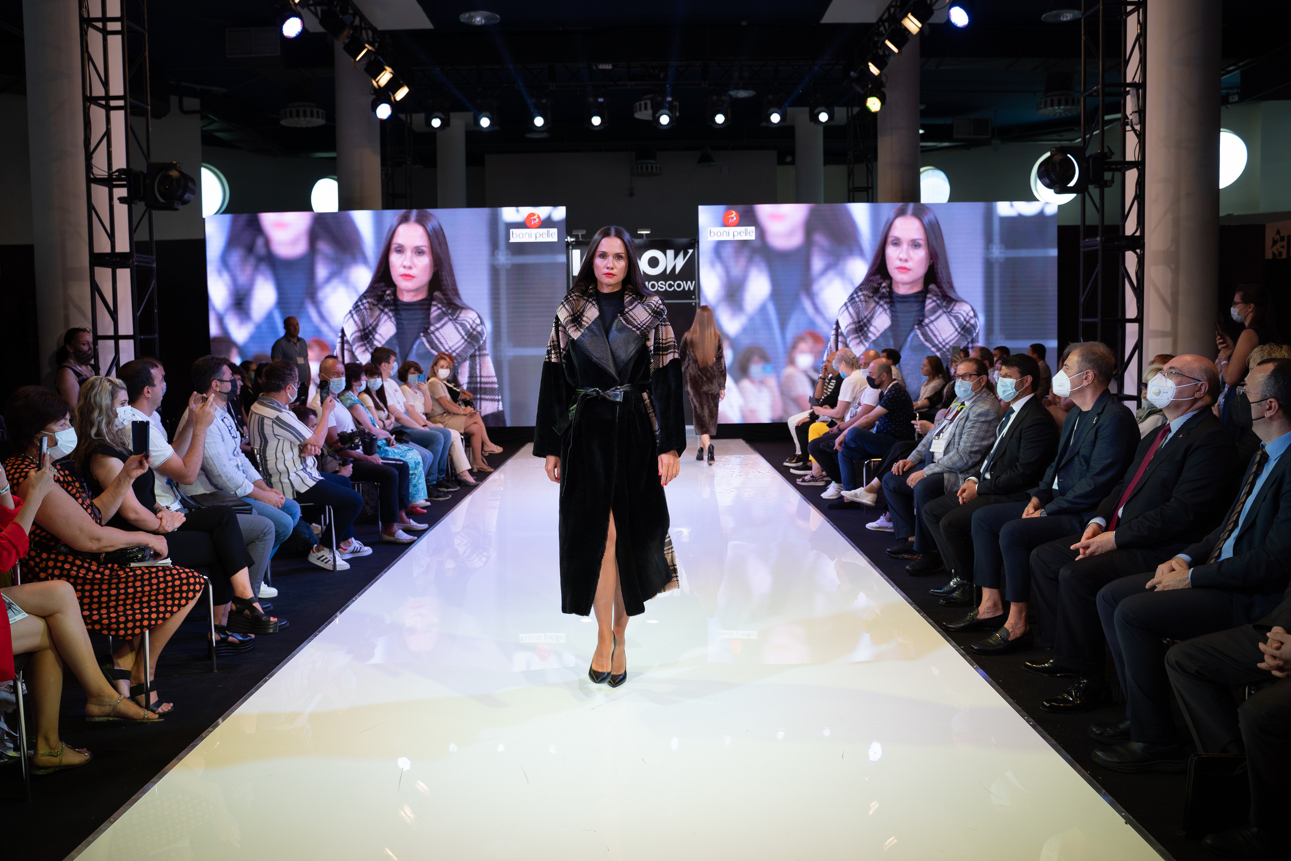 Leshow moscow. Свадебный и портретный фотограф в Москве Гудумак Евгений