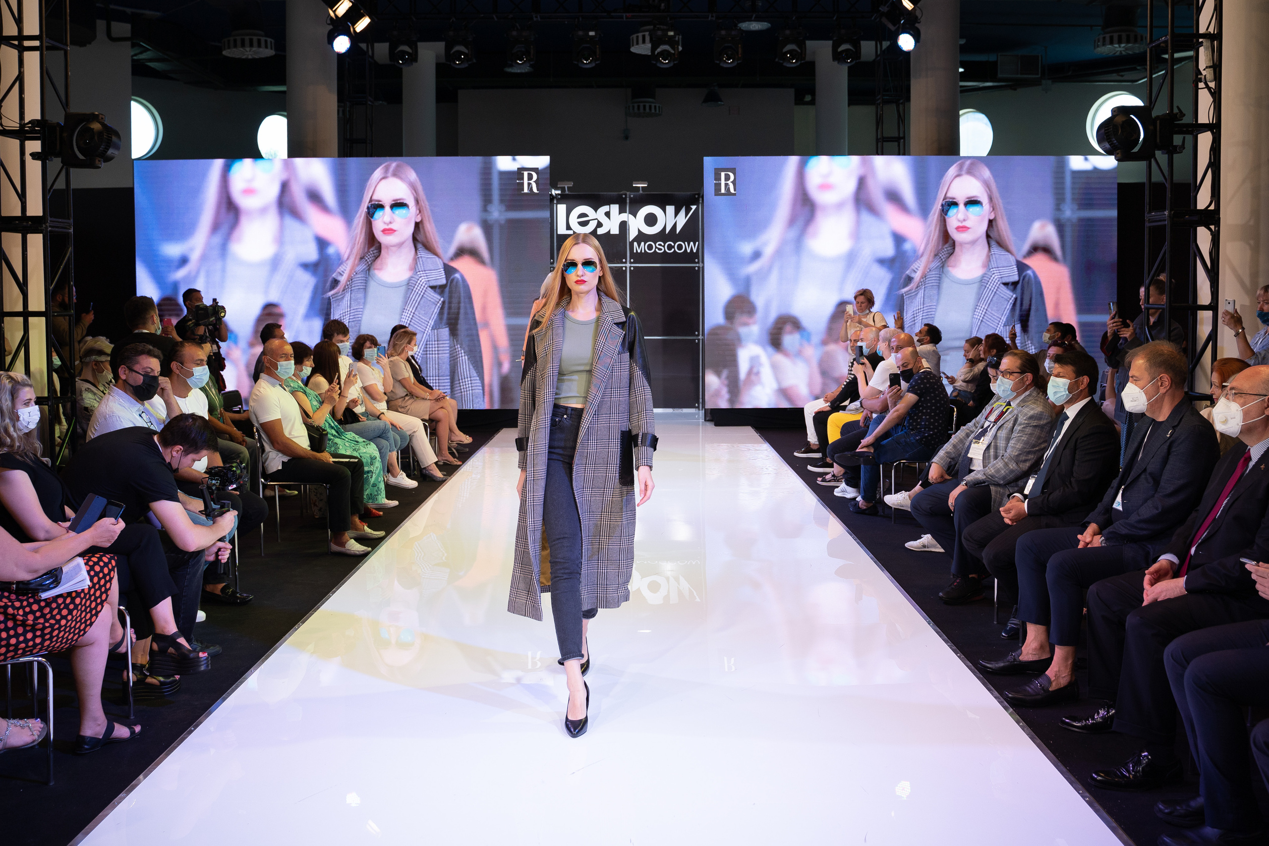 Leshow moscow. Свадебный и портретный фотограф в Москве Гудумак Евгений