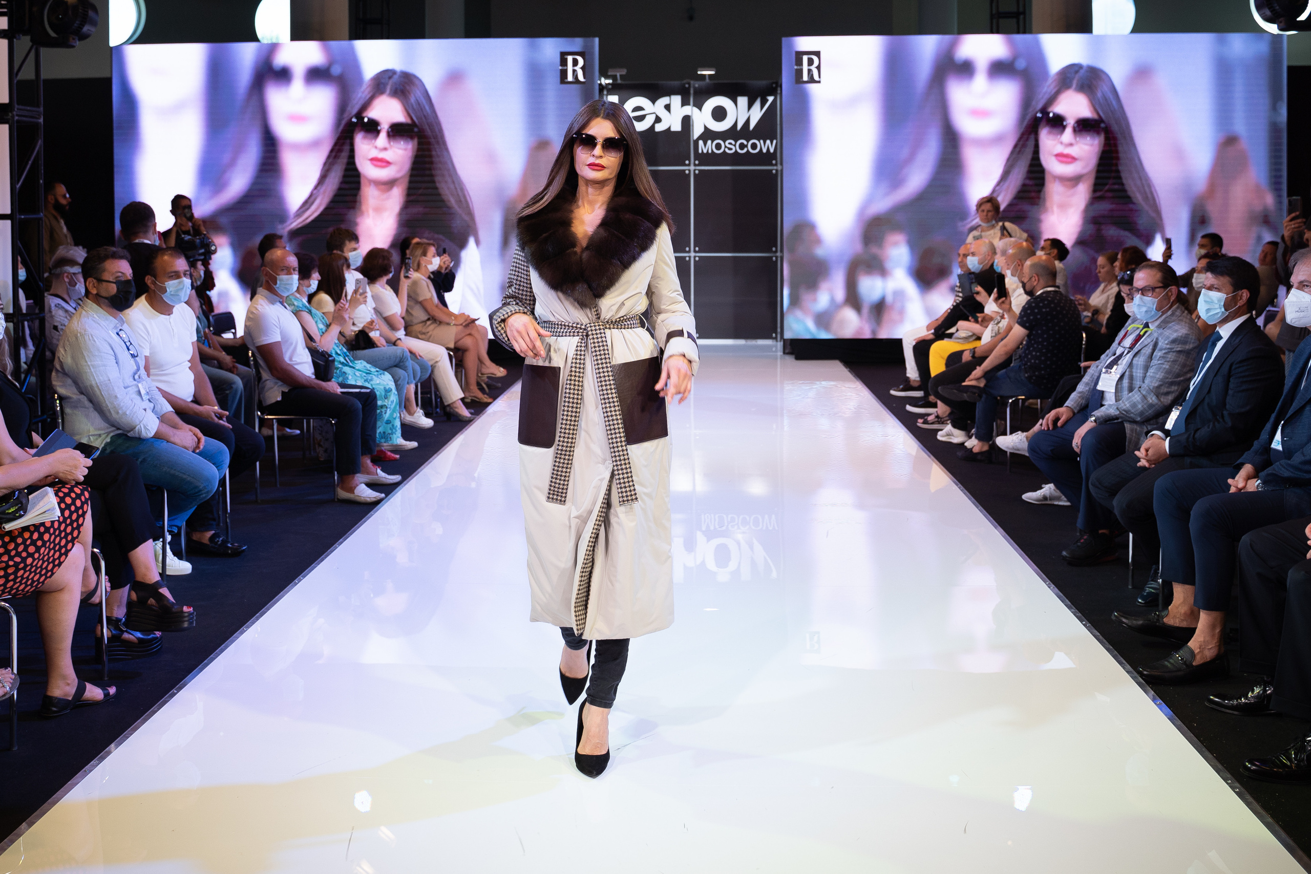 Leshow moscow. Свадебный и портретный фотограф в Москве Гудумак Евгений