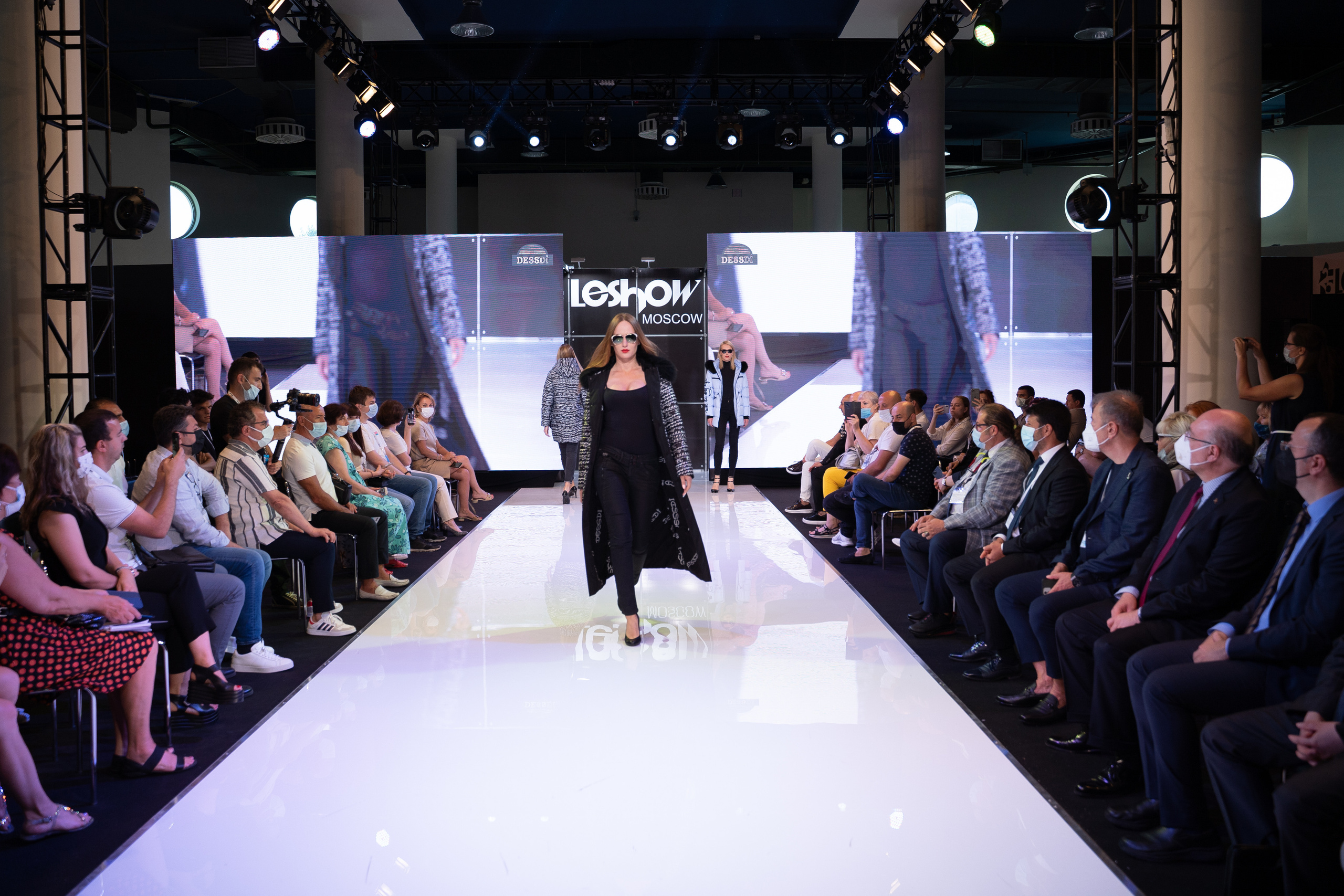 Leshow moscow. Свадебный и портретный фотограф в Москве Гудумак Евгений