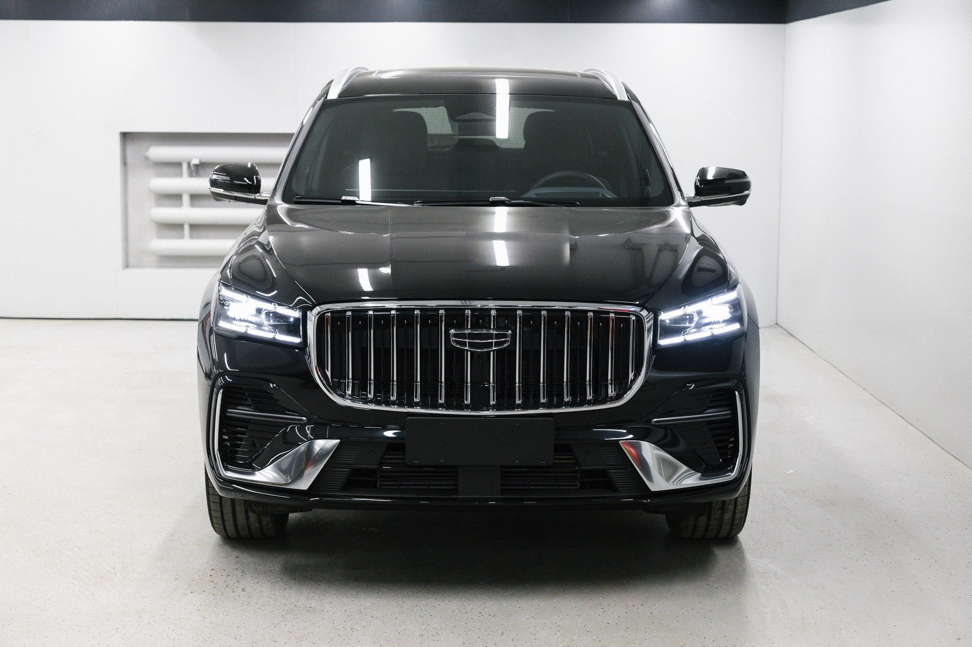 Geely Monjaro 2.0 4WD AT (238 л. с.). Автосалон «Х-Авто»