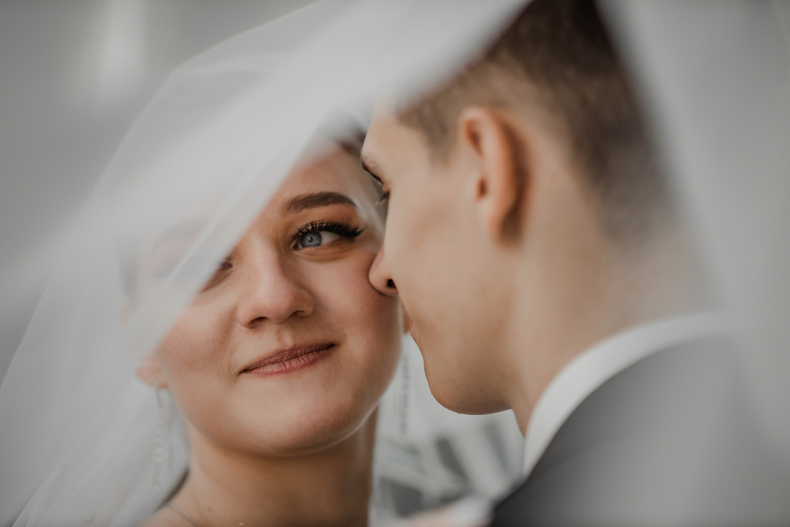 Артём Елена