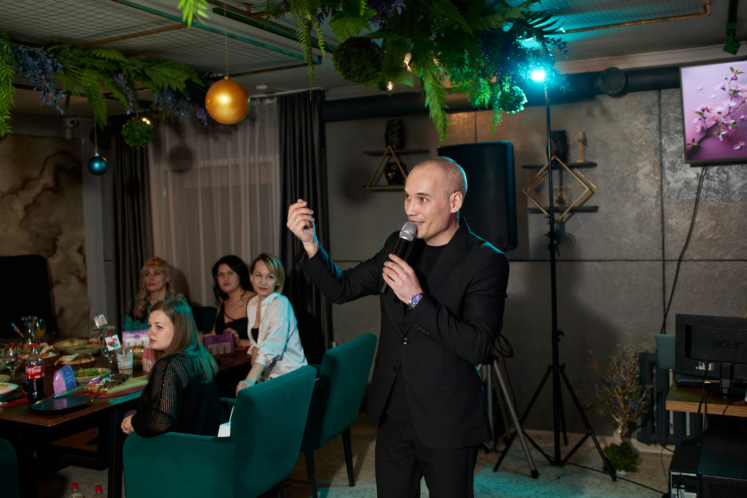 MAXIM & DAMIR | FOREST BAR | 8 МАРТА!. Главная