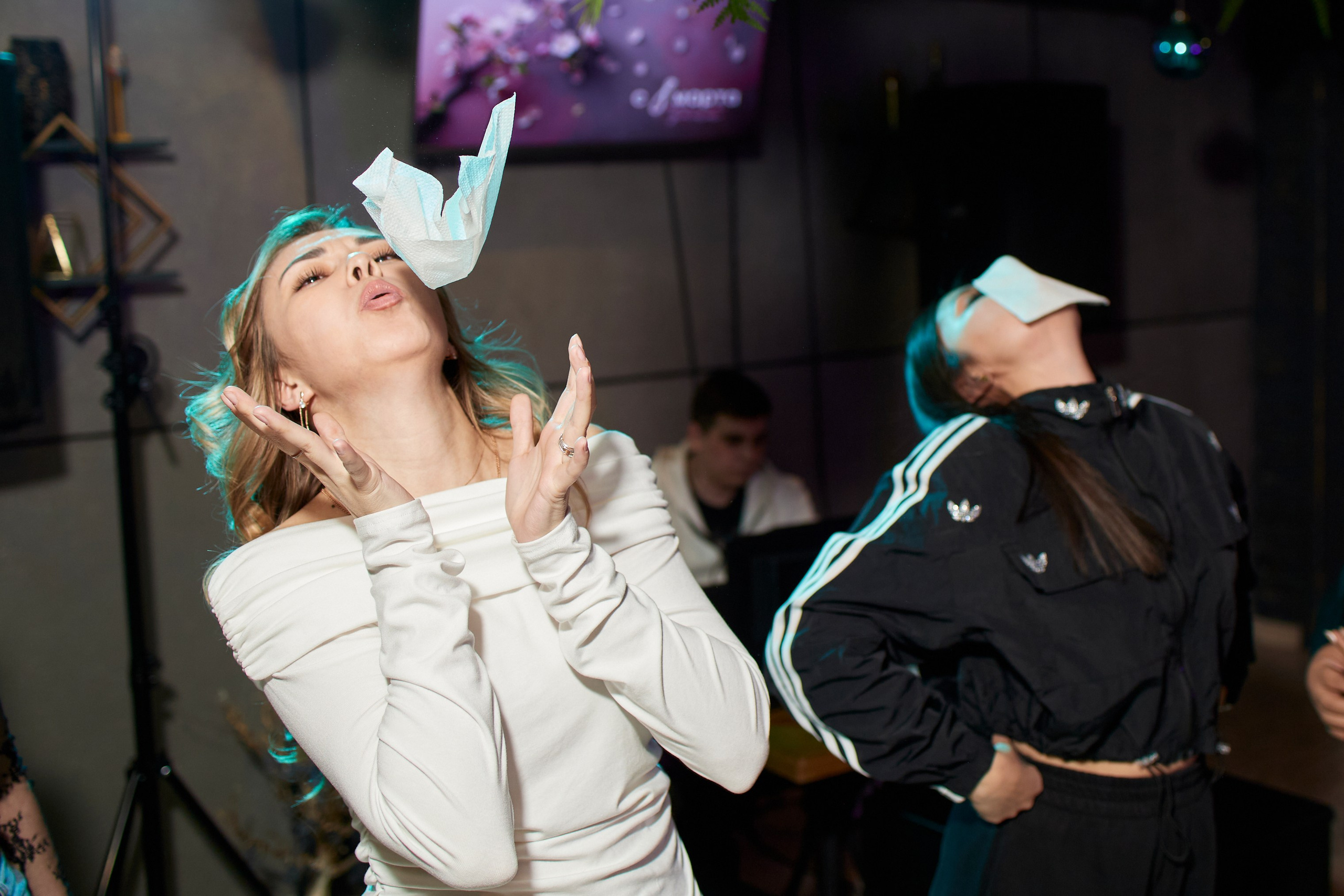 MAXIM & DAMIR | FOREST BAR | 8 МАРТА!. Главная