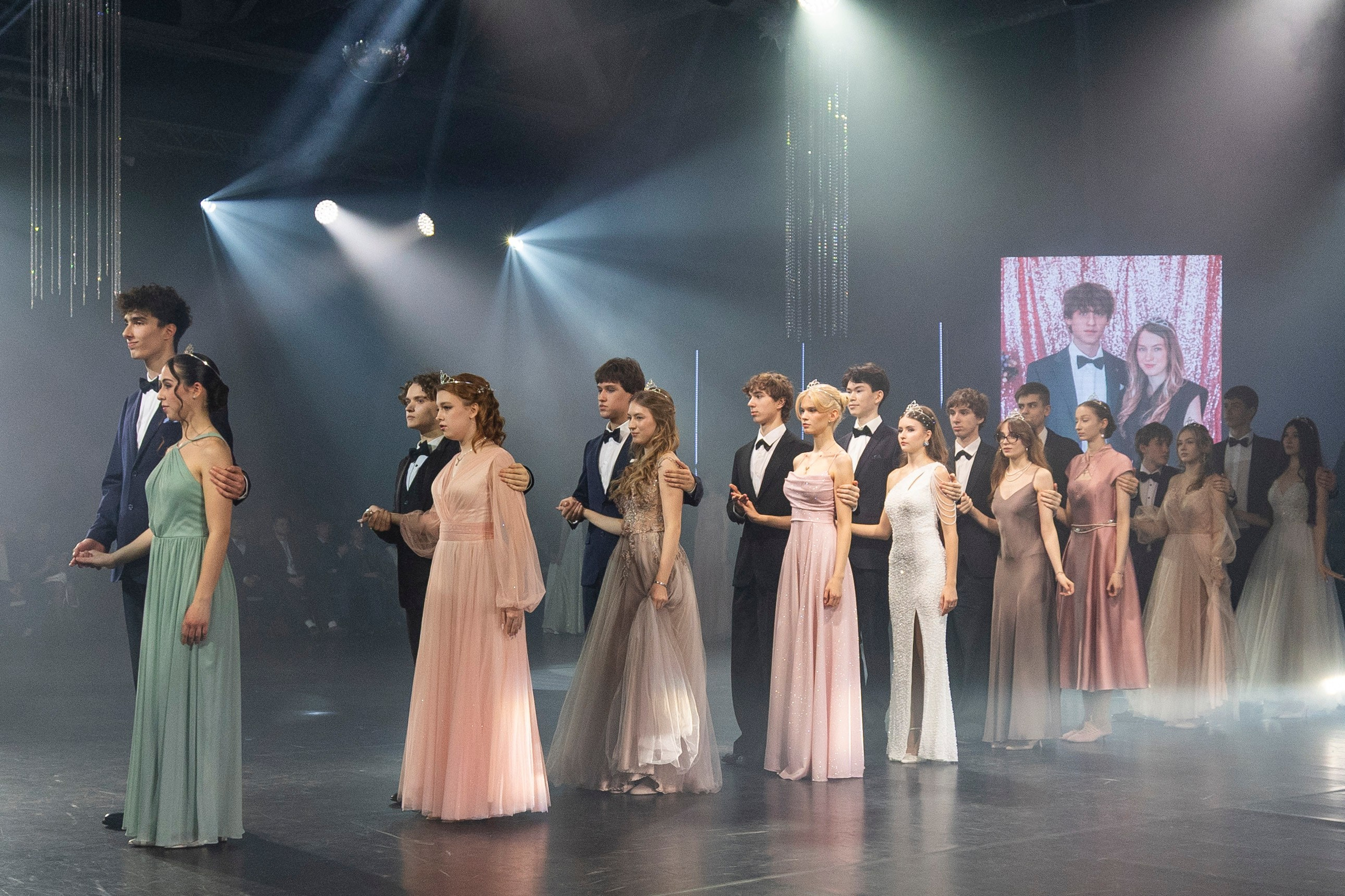 Бал Куркино. Фотограф Сергей Ловкий