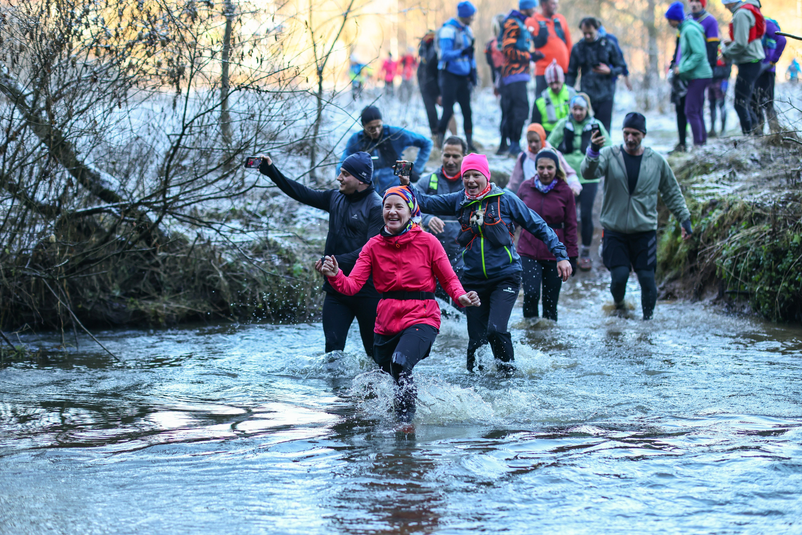 Два лепестка Химкинского марафона у дома, 23.11.25. Фотограф Сергей Ловкий