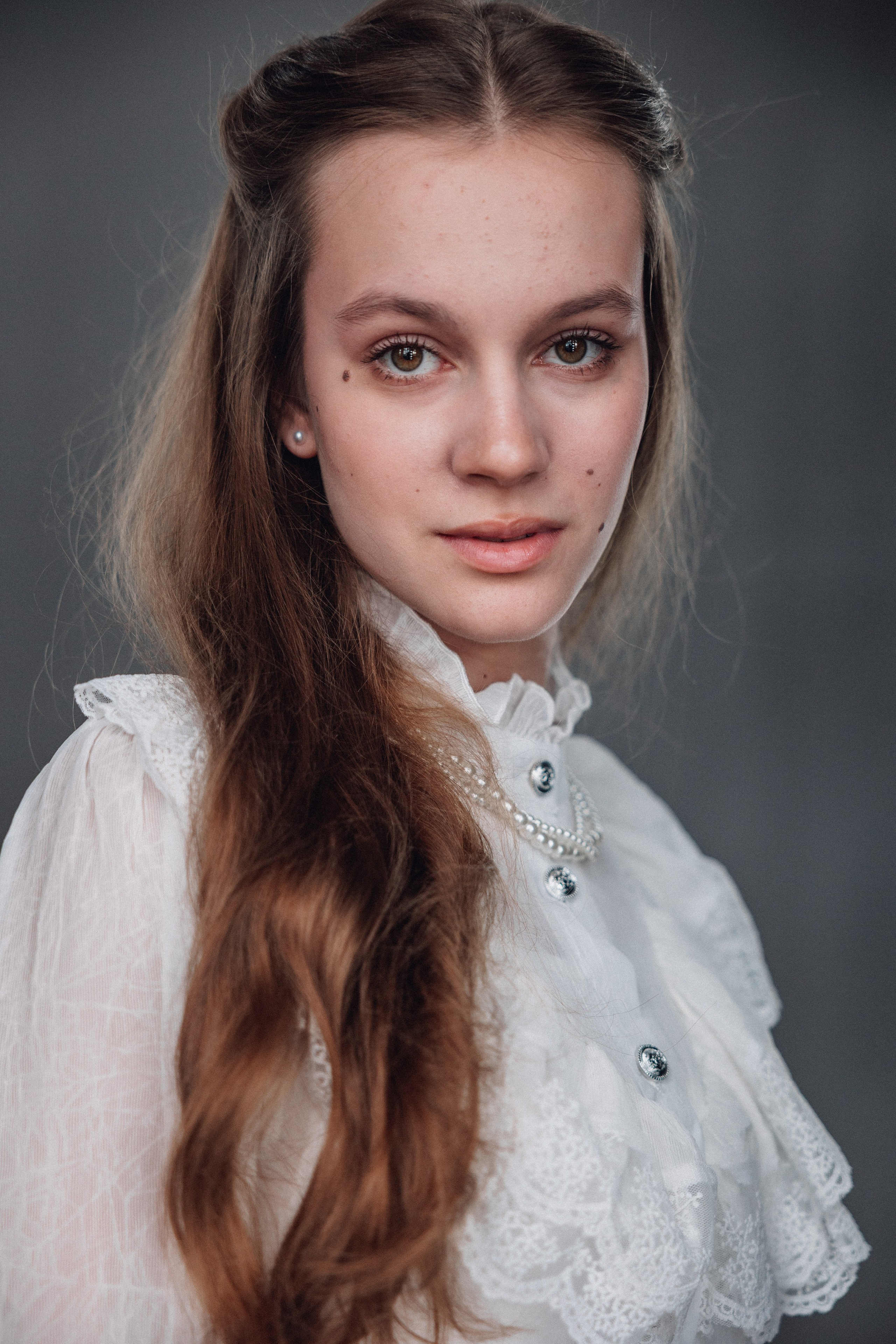 ПОЛИНА. Я фотограф из Москвы к Вашим услугам
