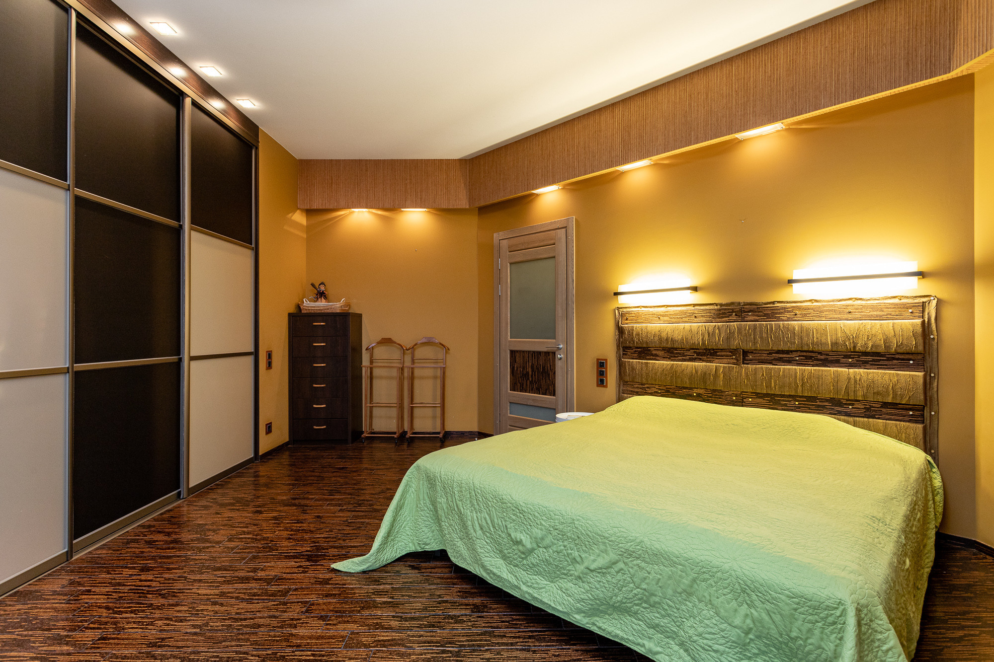 Фотосъёмка квартиры для продажи на ул. Мира. Интерьерный фотограф в Красноярске Дмитрий Куценко