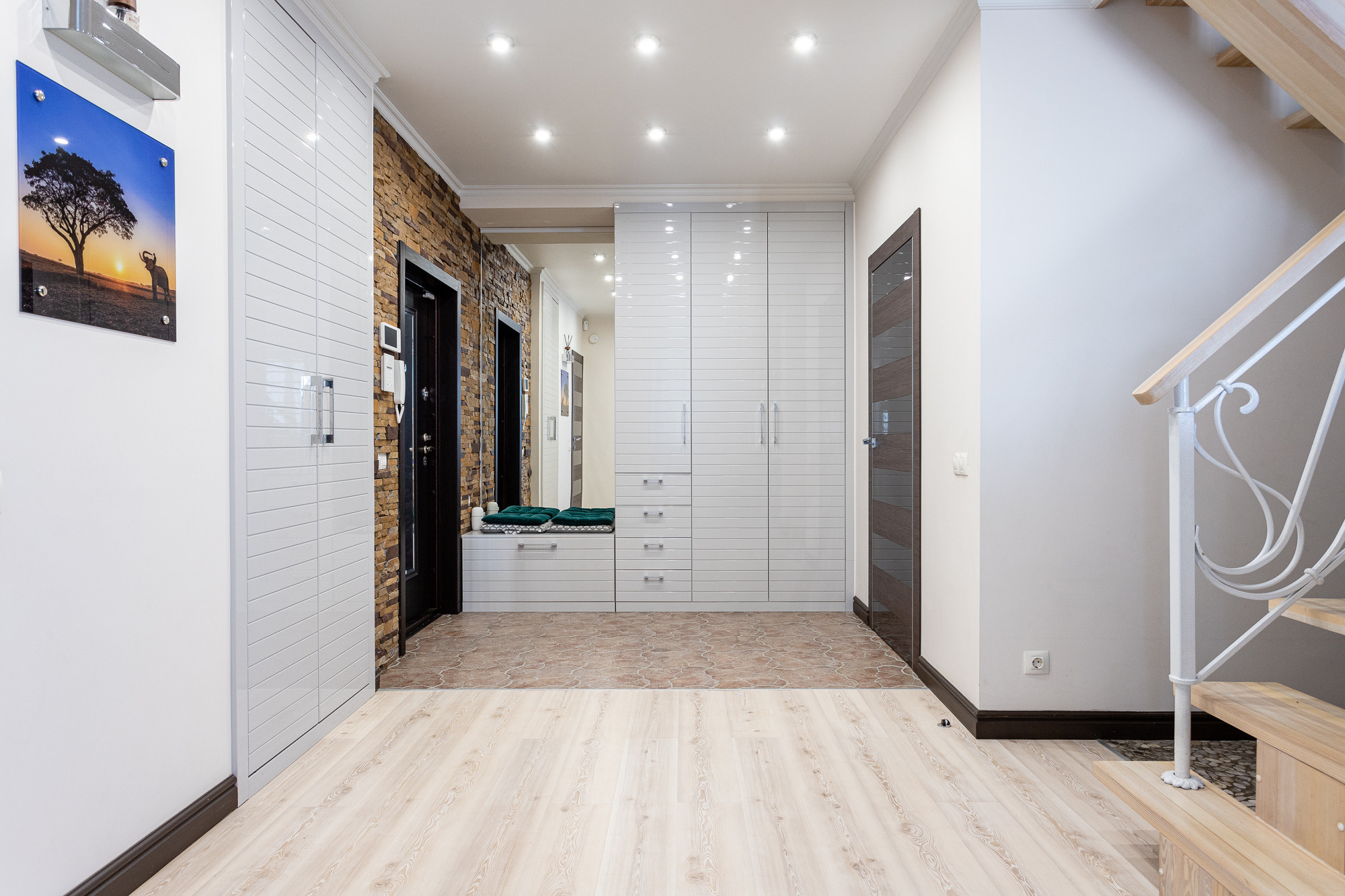 Фотосъёмка двухуровневой квартиры на продажу. Интерьерный фотограф в Красноярске Дмитрий Куценко