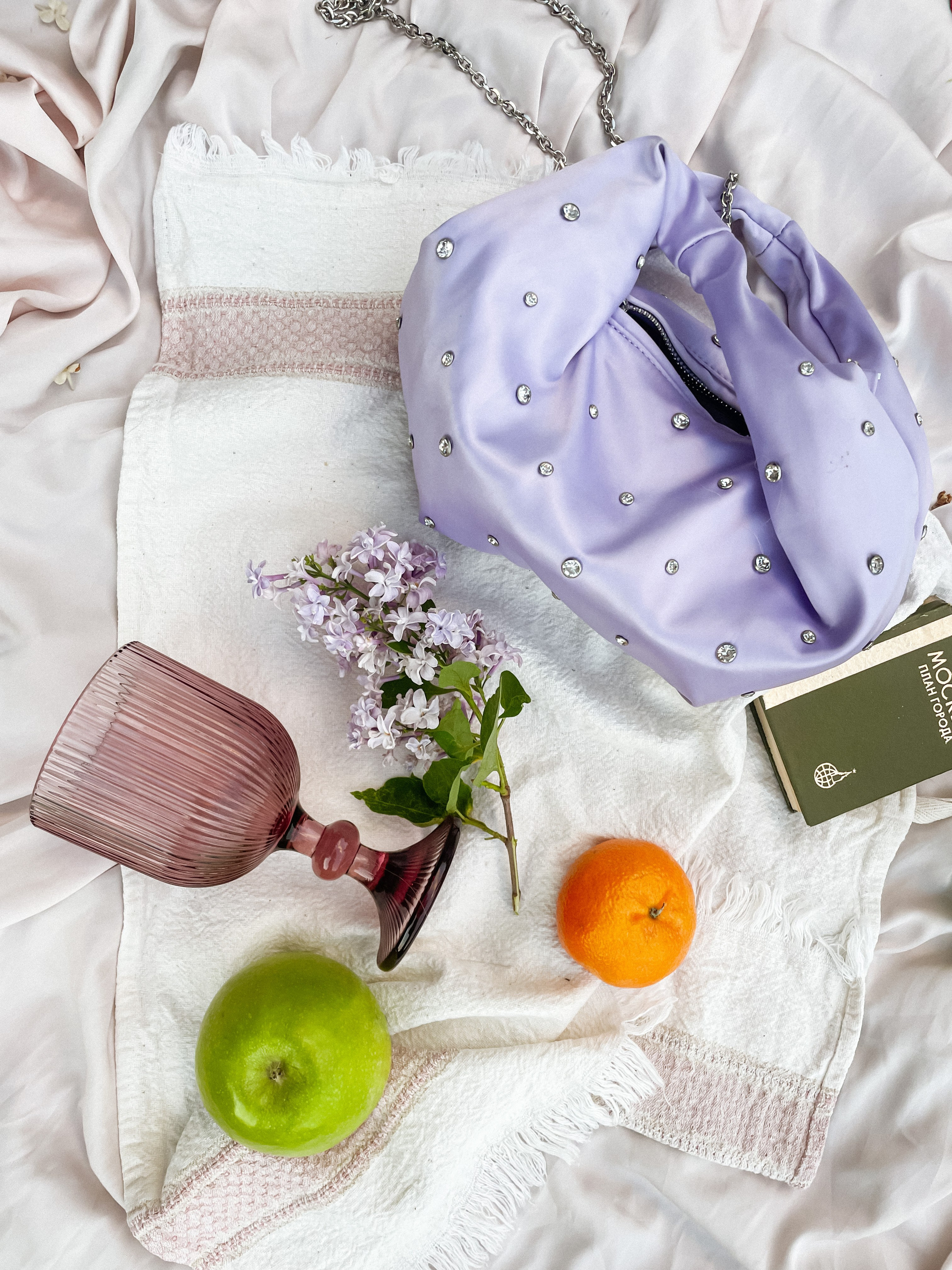 Сиреневый сад. Семейный фотограф в Москве и МО Варвара Шаранова