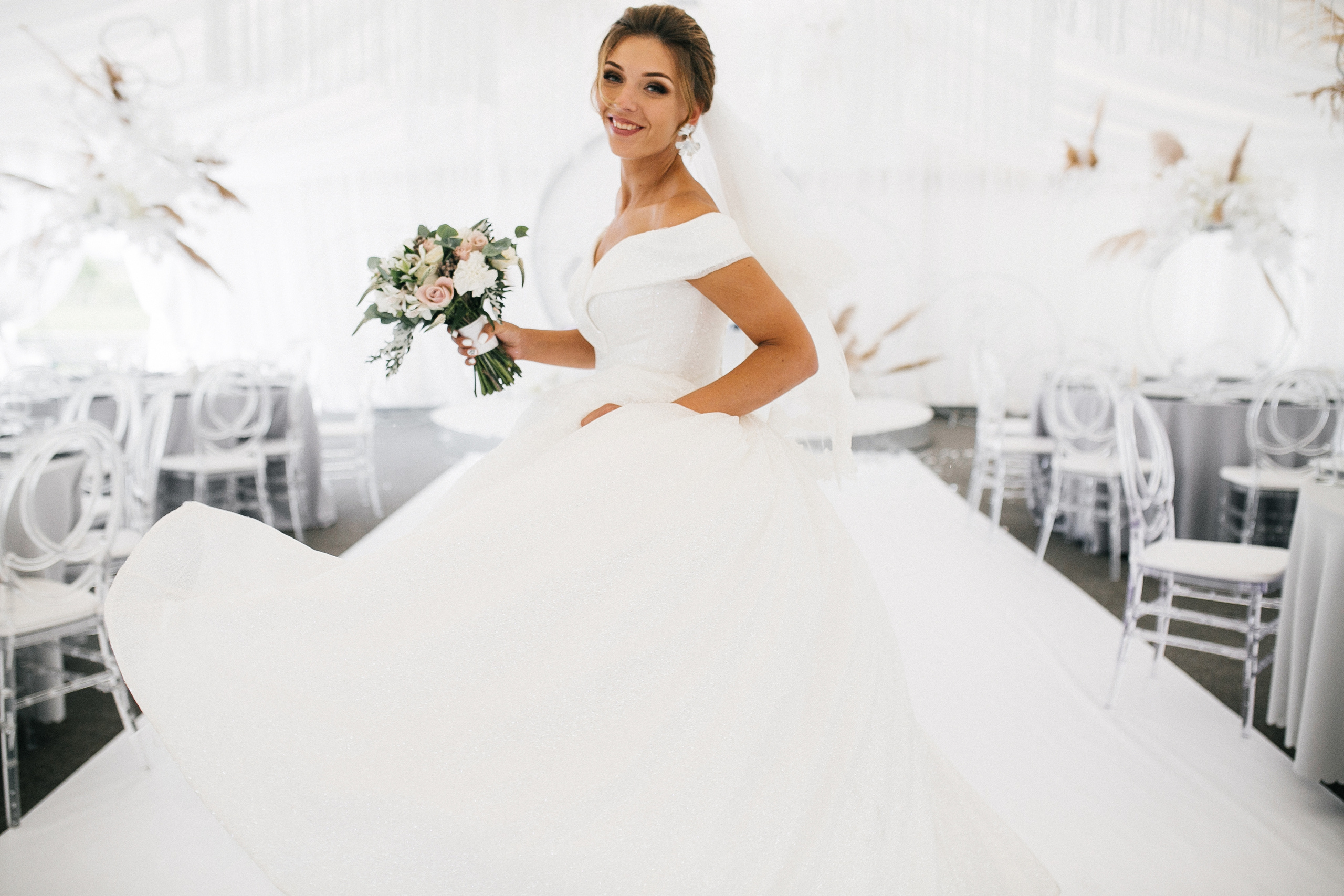 Иван и Карина. Катя Завьялова