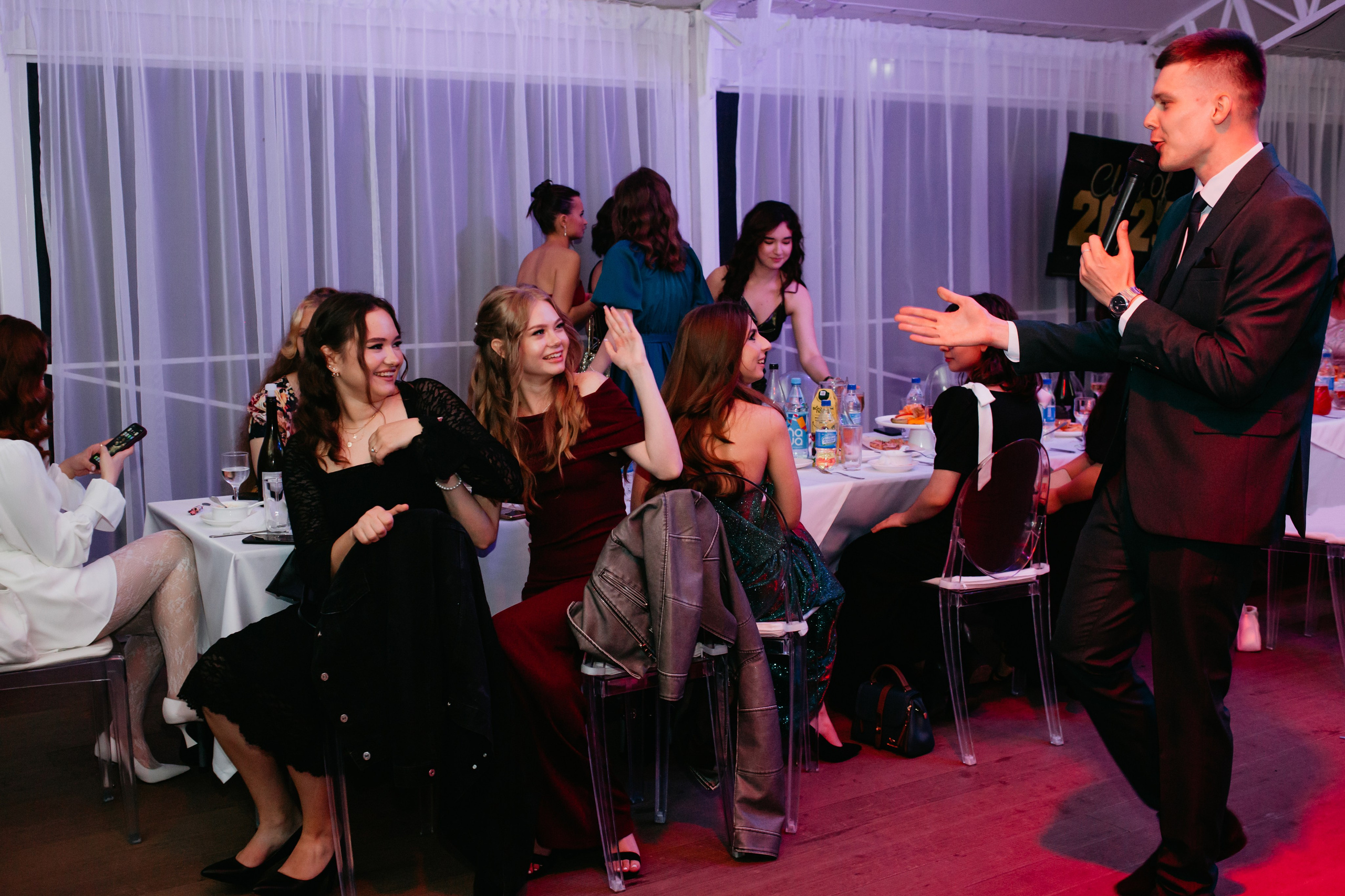 Выпускной 2025 (41 школа) 11 класс. Фотограф в Челябинске Ополихина Анна