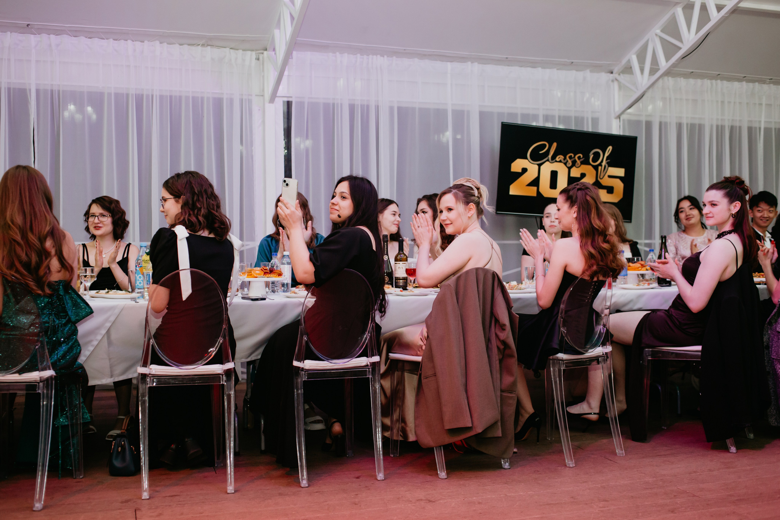 Выпускной 2025 (41 школа) 11 класс. Фотограф в Челябинске Ополихина Анна