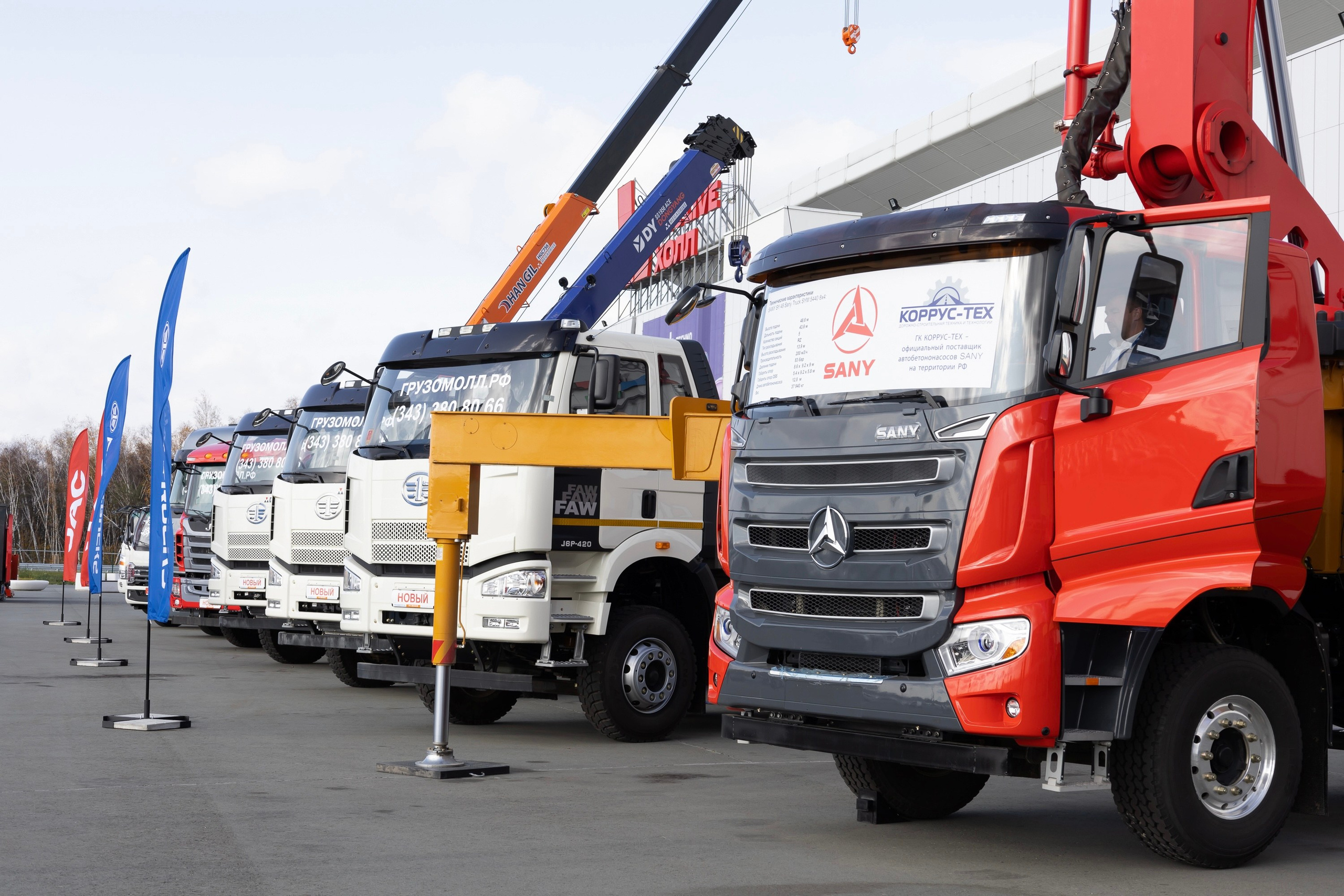 Спецтехника. Фотограф свадебный, репортажный, индивидуальный, фото для маркетплейсов, брендов, автосалонов