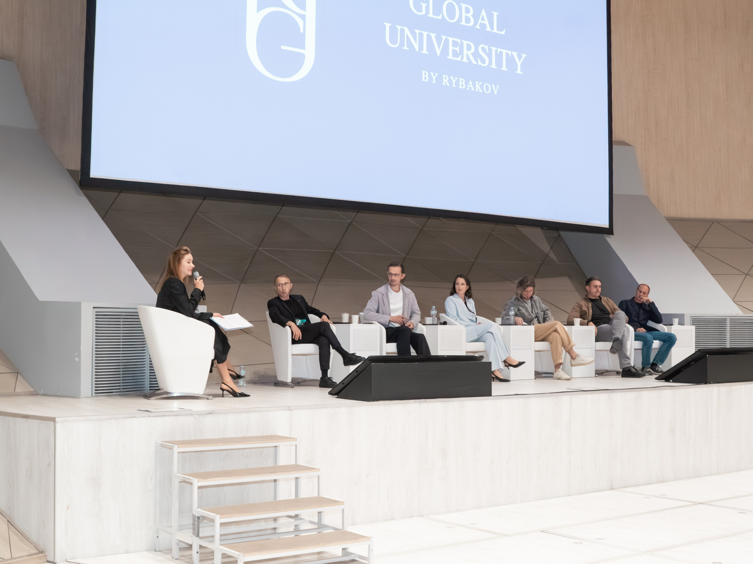 Конференция «Города Будущего». Фотограф Зинаида Евдокимова