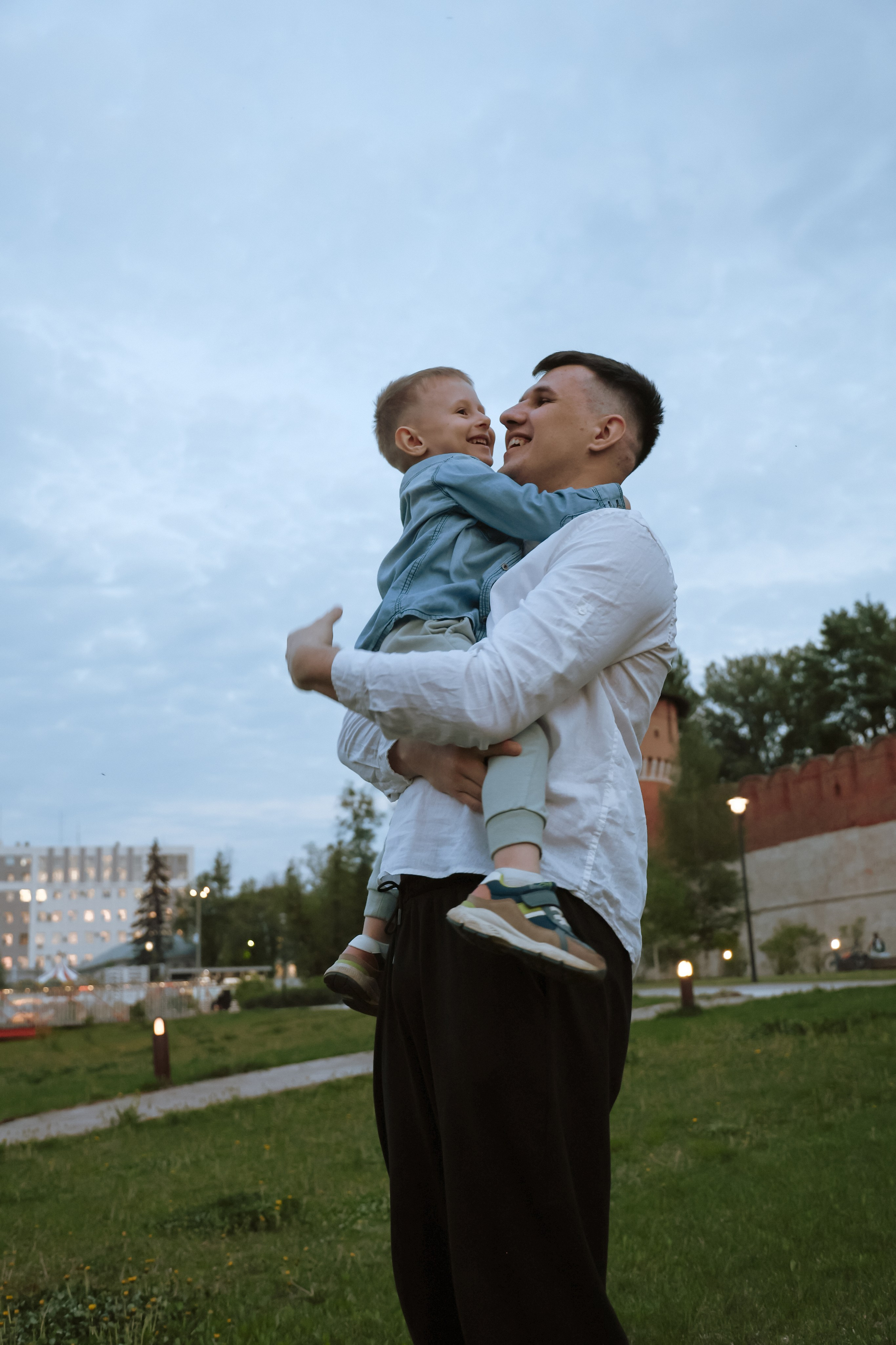 Семейная фотосессия в парке. Фотограф в Санкт-Петербурге Валерия Закатеева