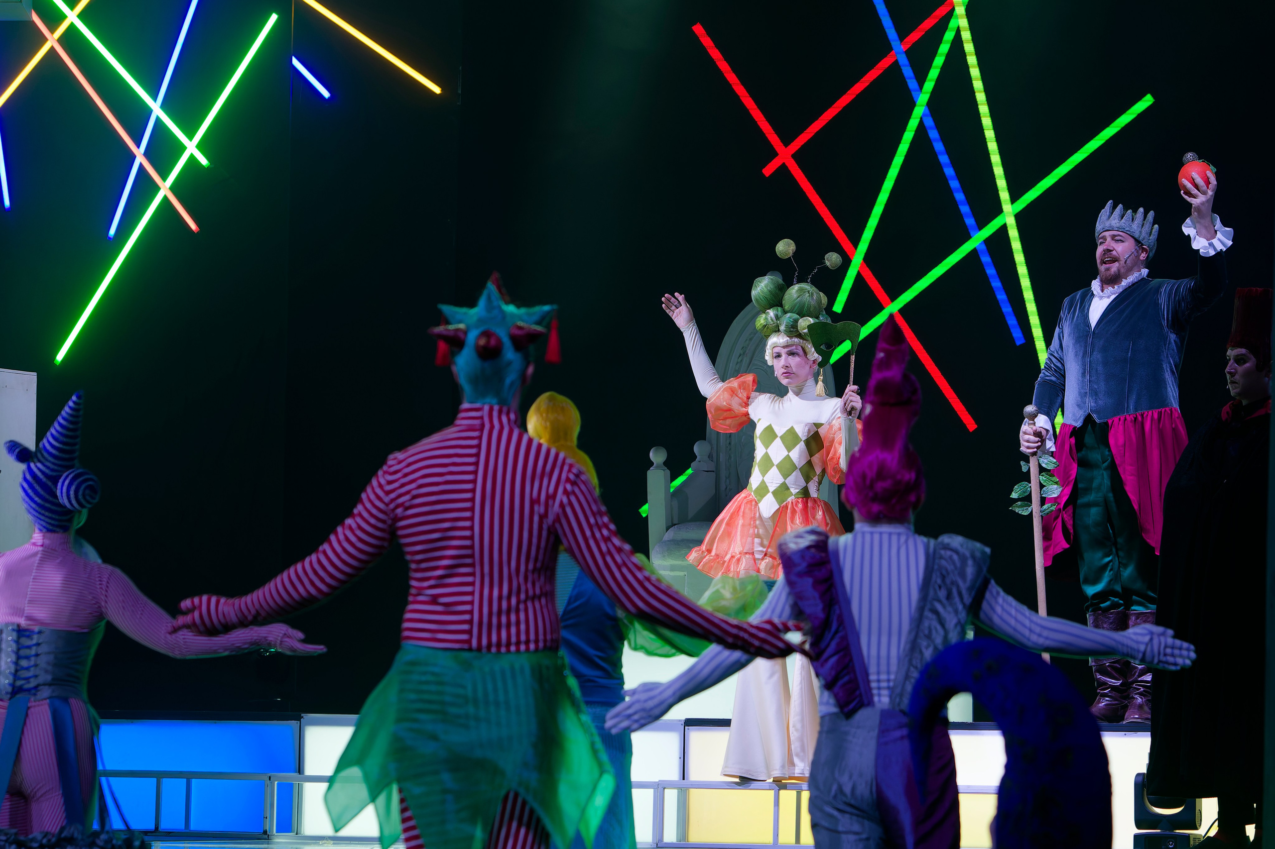 Спектакль «Любовь к трем апельсинам». Кутузов Евгений Фотограф в Южно-Сахалинске