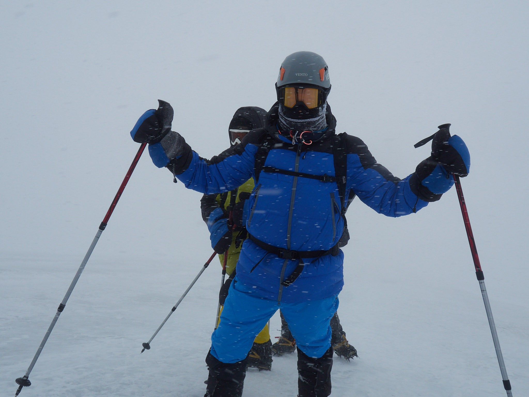 19.04 съемка на Эльбрусе: Выход на скалы Пастухова. Горный, высотный Фотограф на Эльбрусе Георгий