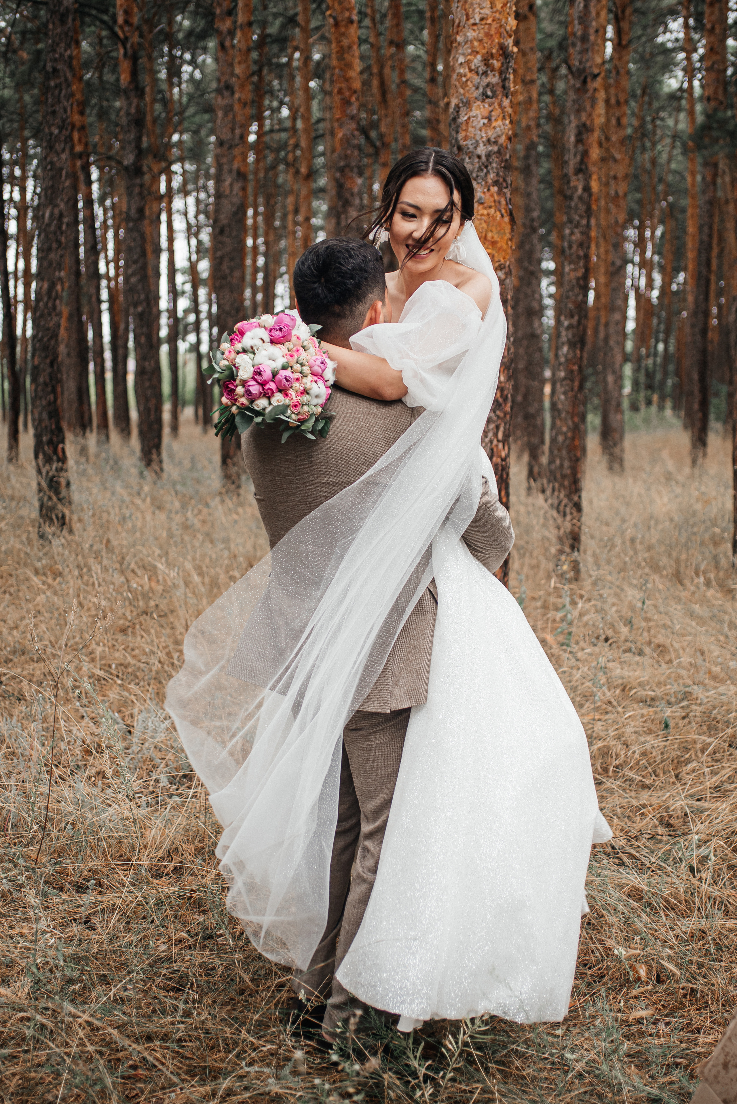 Даурен и Камилла. Свадебные фотограф и видеограф в Саратове