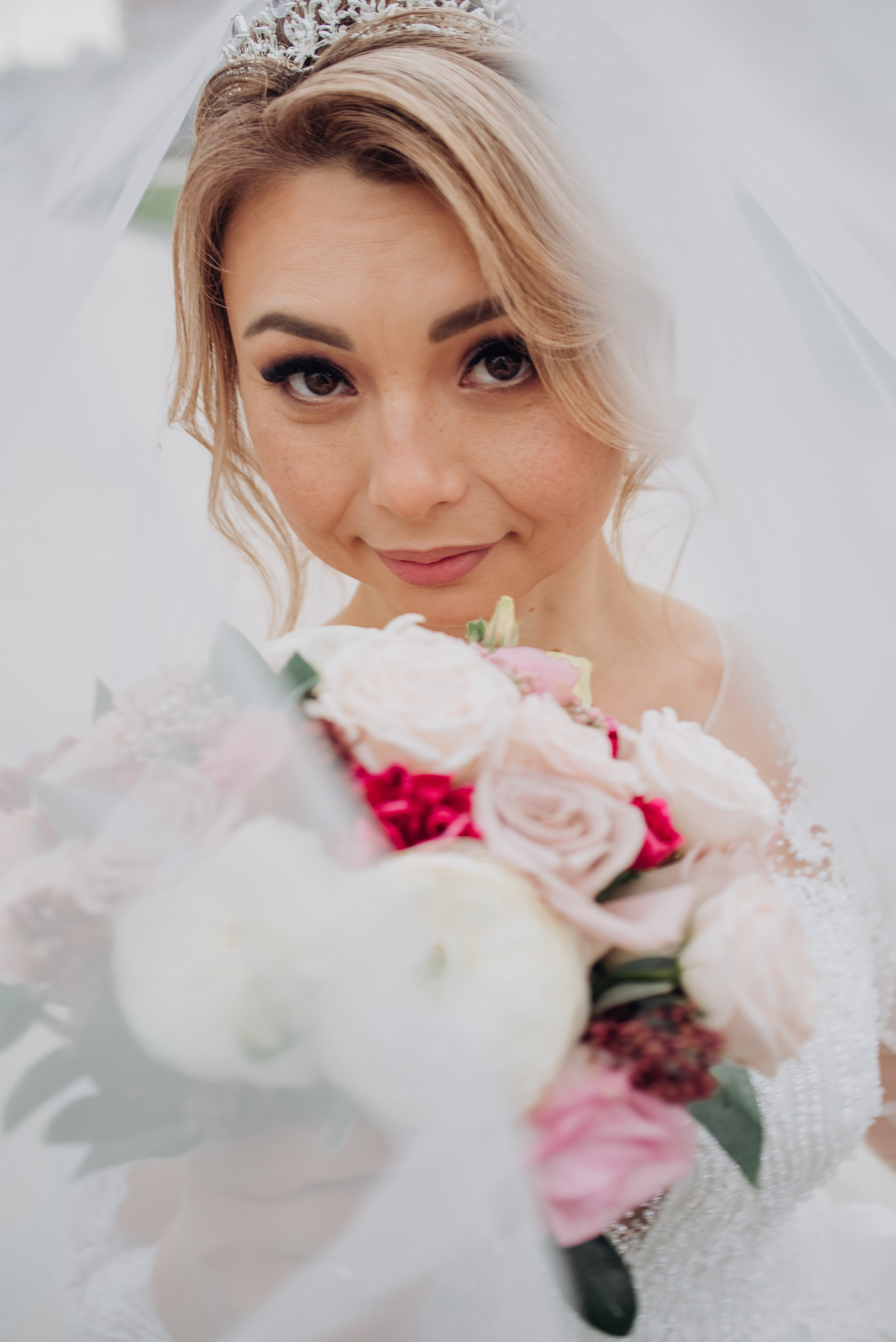 Лаура. Свадебные фотограф и видеограф в Саратове