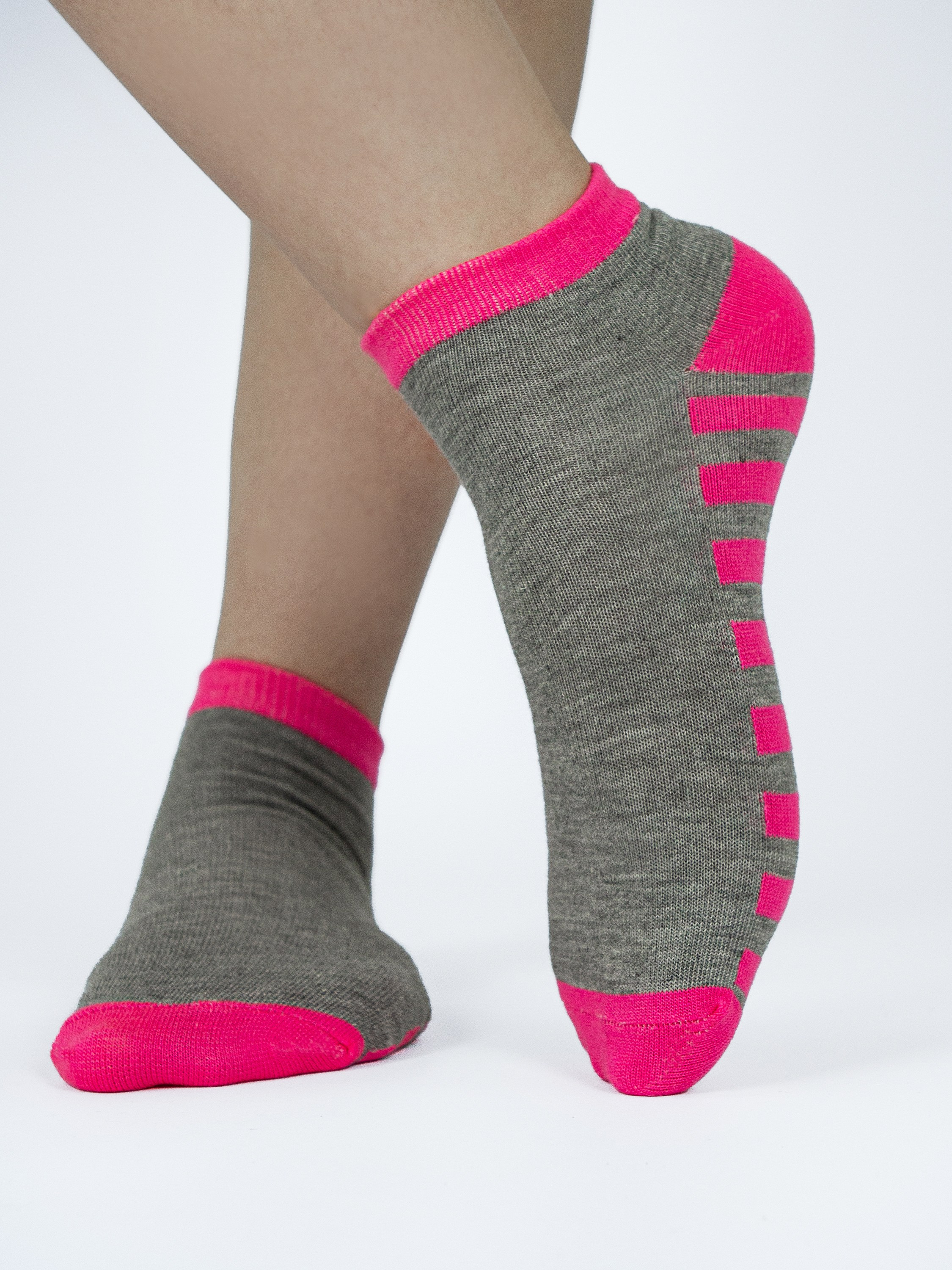 Обувь // Носки. DEWA | фотостудия для маркетплейсов