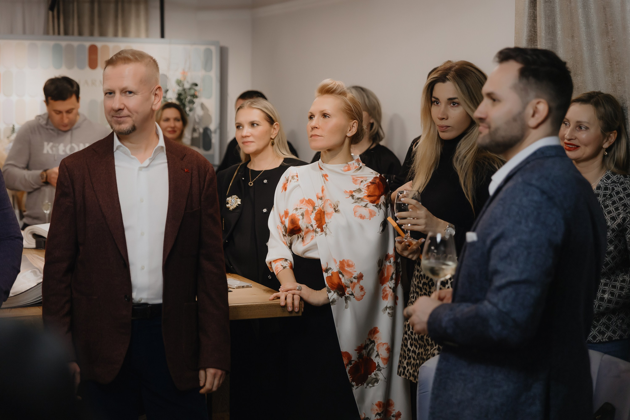 Открытие нового пространства интерьерного салона L. DECO в феврале 2025. L. Deco интерьерный салон. Краски/обои/лепной декор