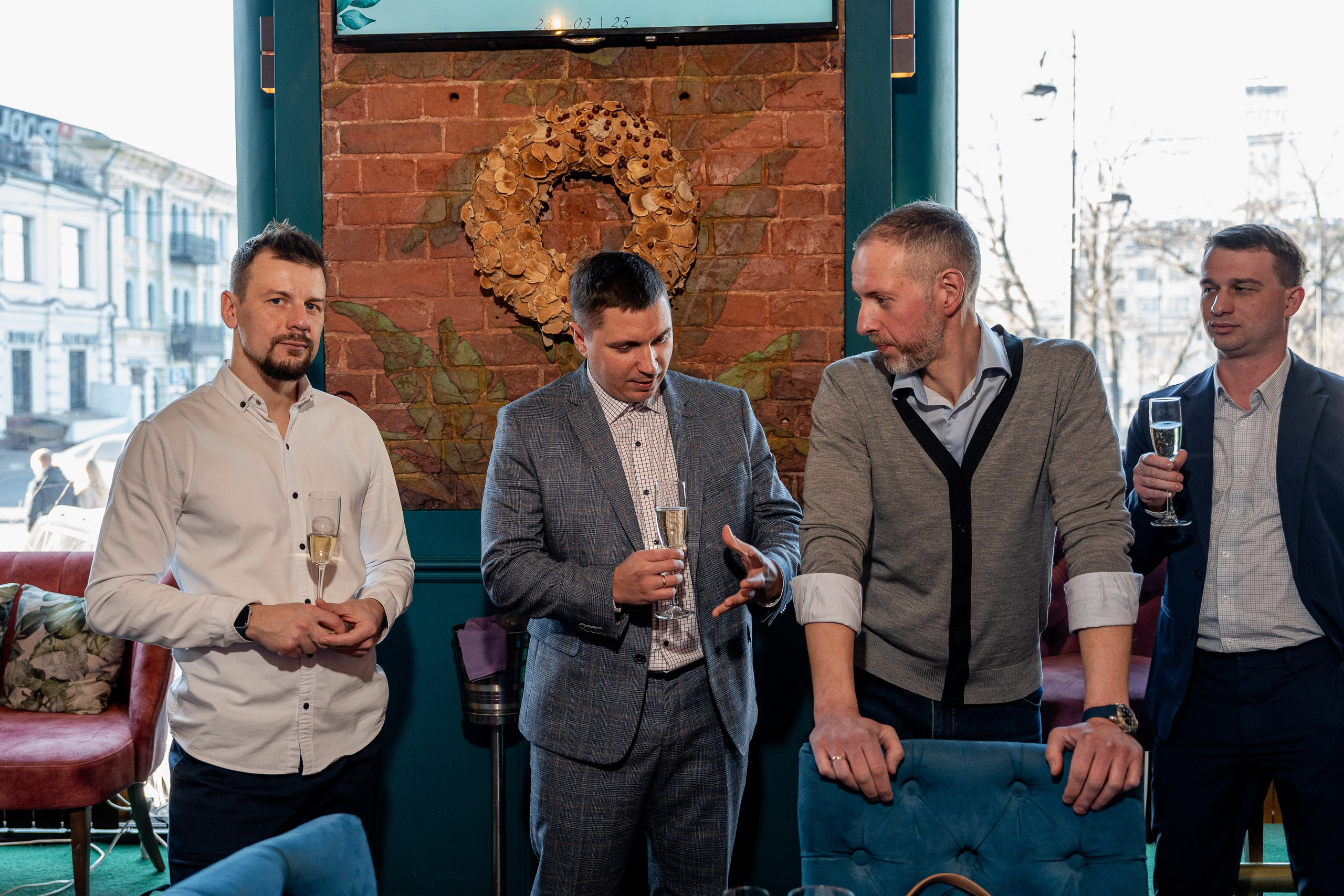 СОУС BB. Sunnyman