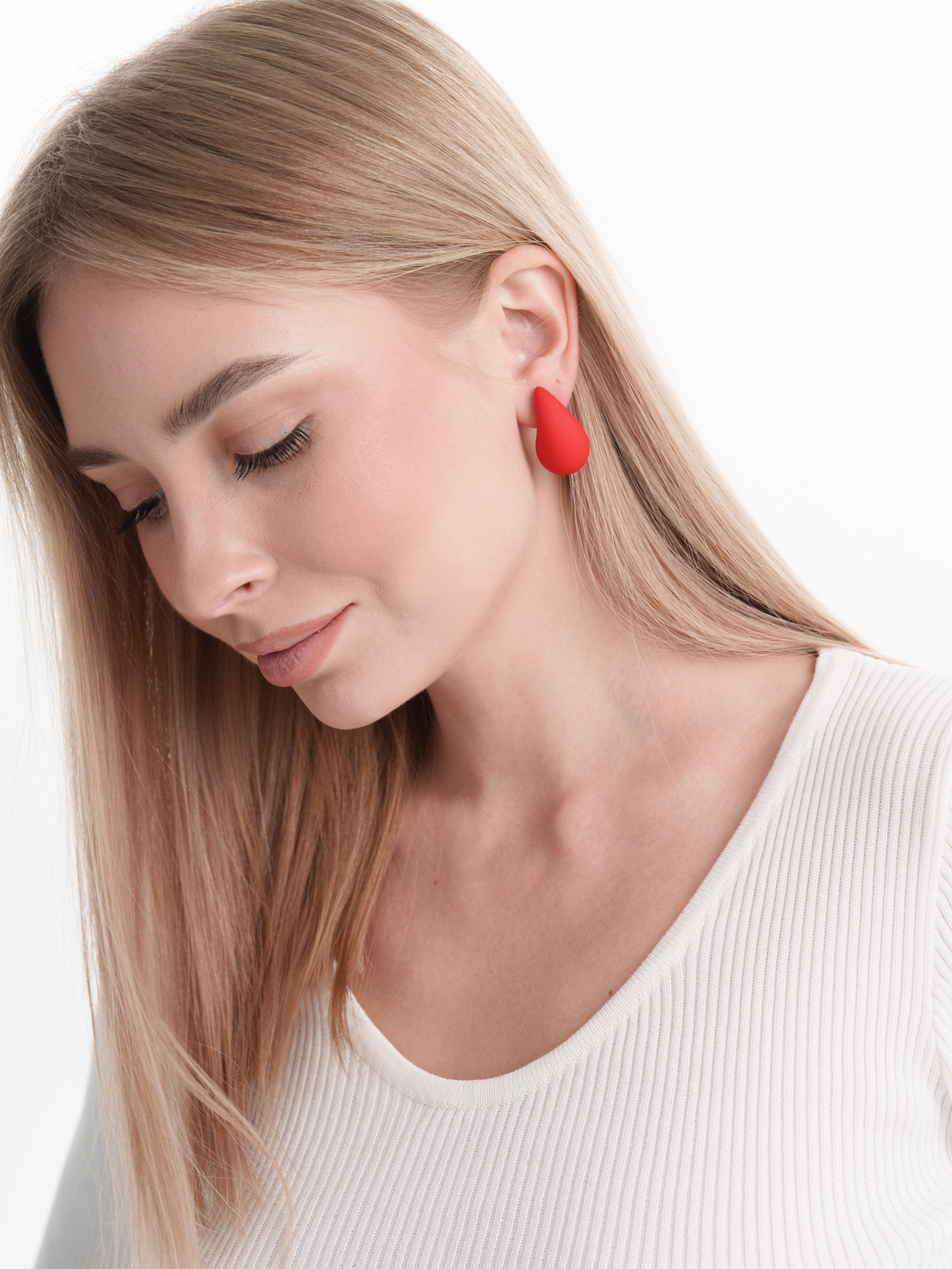 Съемка сережек для WB и OZON. Портретный и Контент фотограф Григорий Семенов (Grifon) в Ижевске