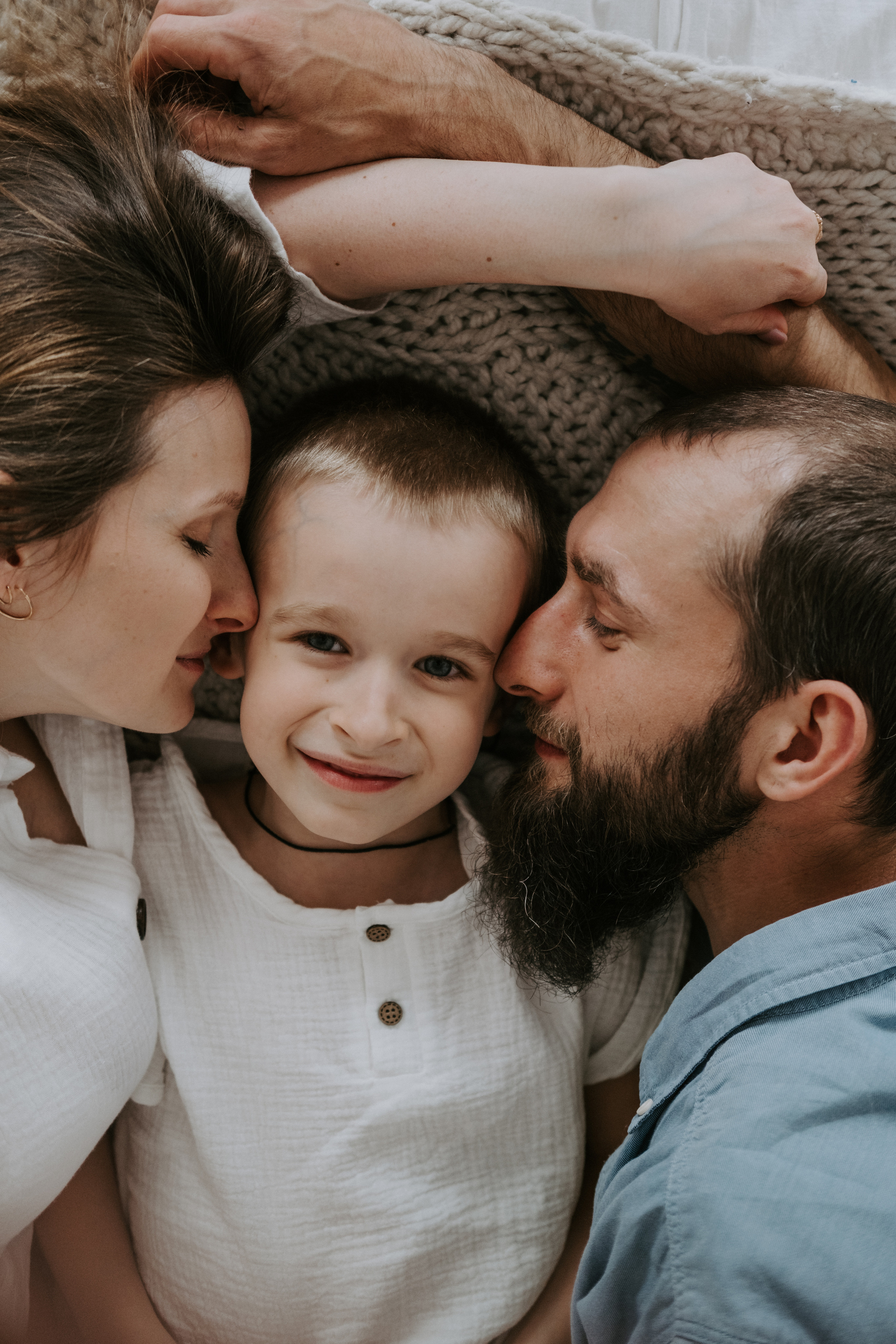 Семейная фотосессия беременности в москве. Семейный фотограф в Москве Кристина Маркос