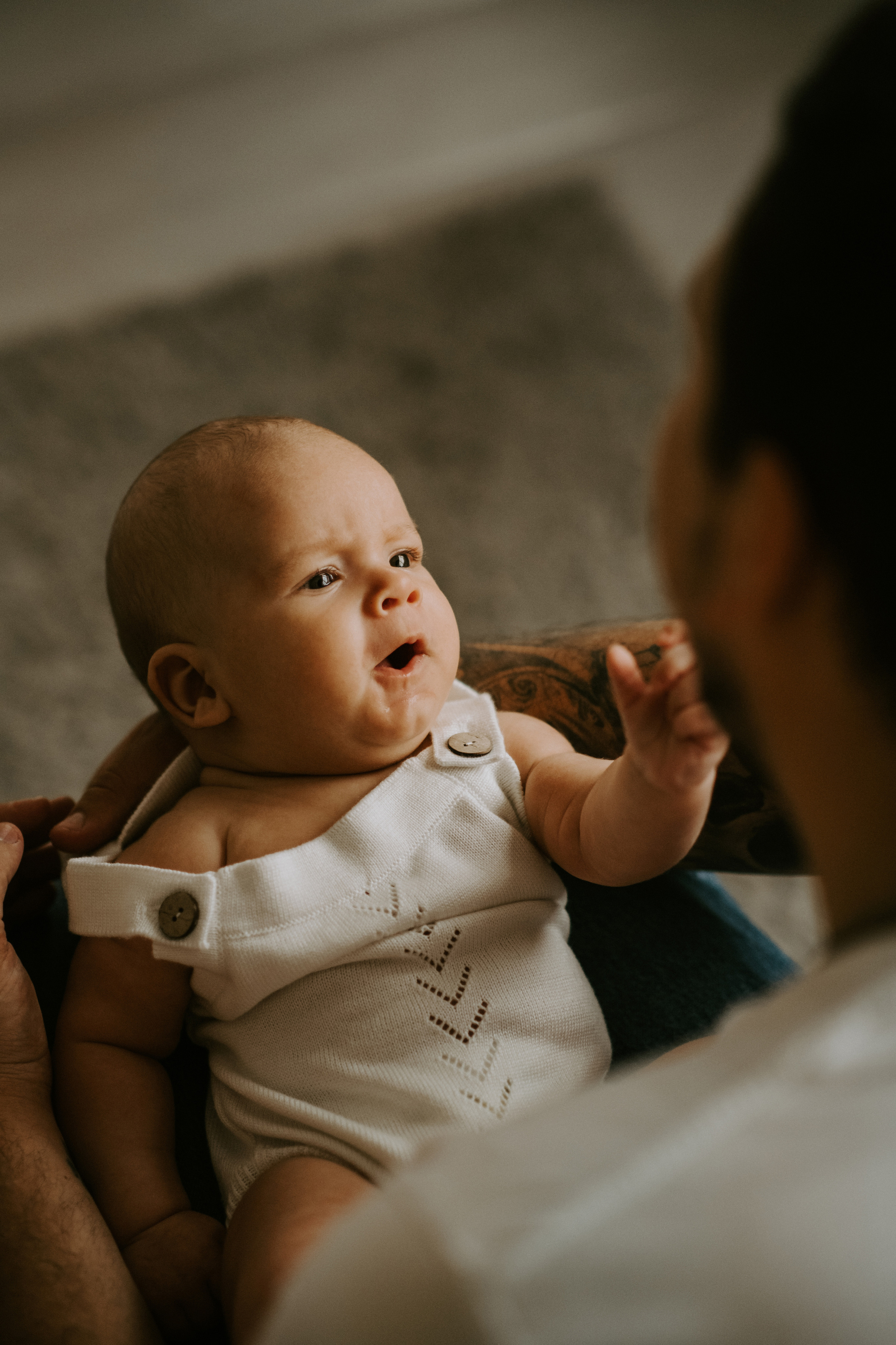 Фотосессия новорожденных в Москве в стиле лайфстайл. Семейный фотограф в Москве Кристина Маркос