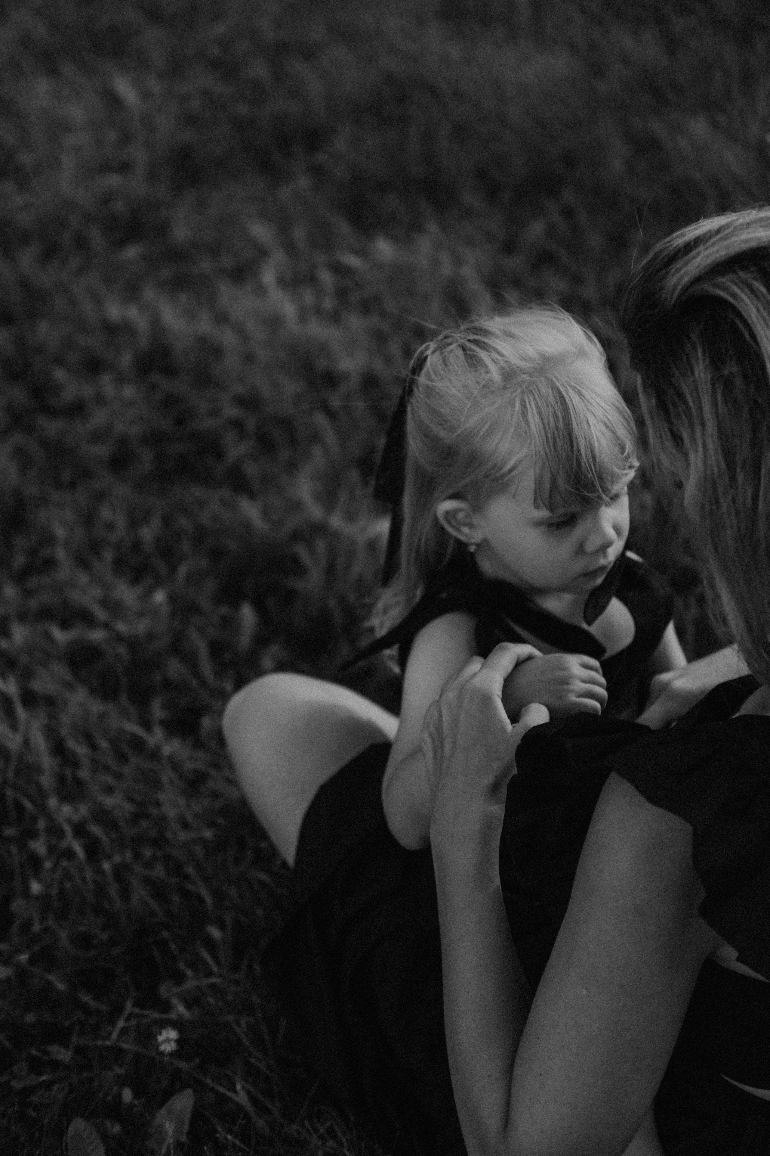 Фотосессия мамы и дочки на природе. Семейный фотограф в Москве Кристина Маркос